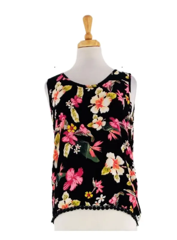 DETAIL FLORAL TOP sold by FBO