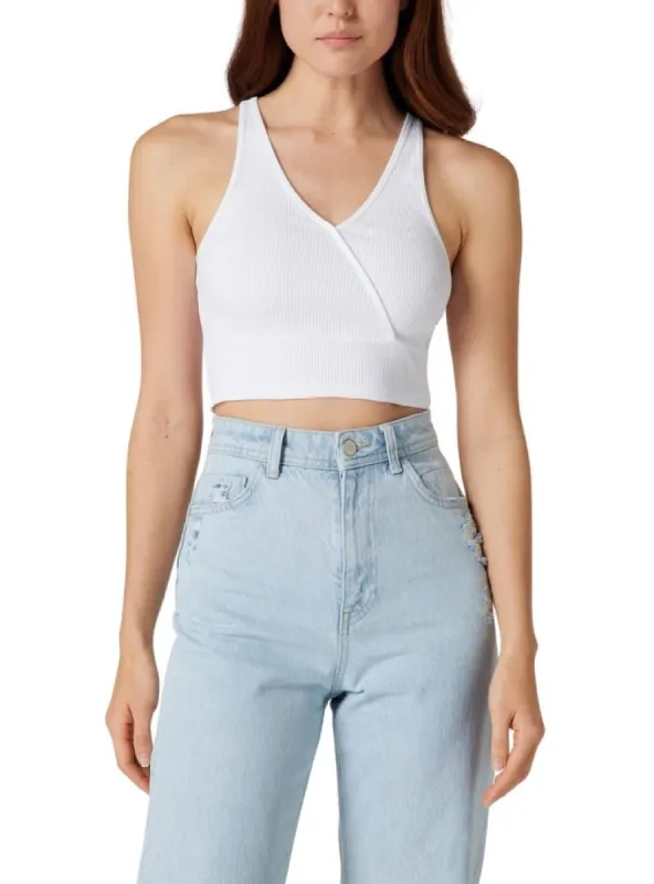 DETAILED SLEEVELESS CROP TOP sold by FBO
