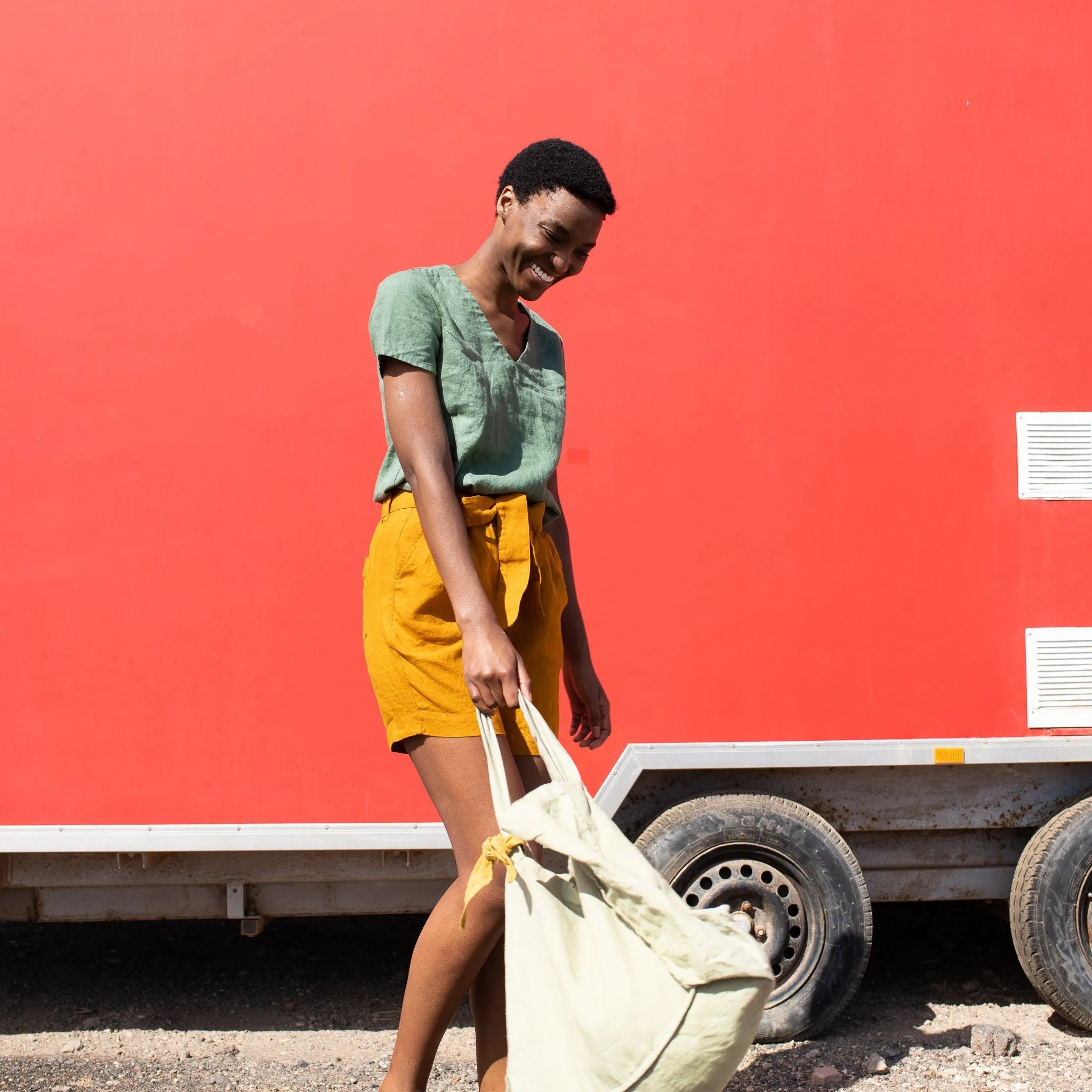 R: ANTIBES pleated linen shorts (Color: Emerald Green; Size: XS) sold by Not Perfect Linen product image thumbnail 5