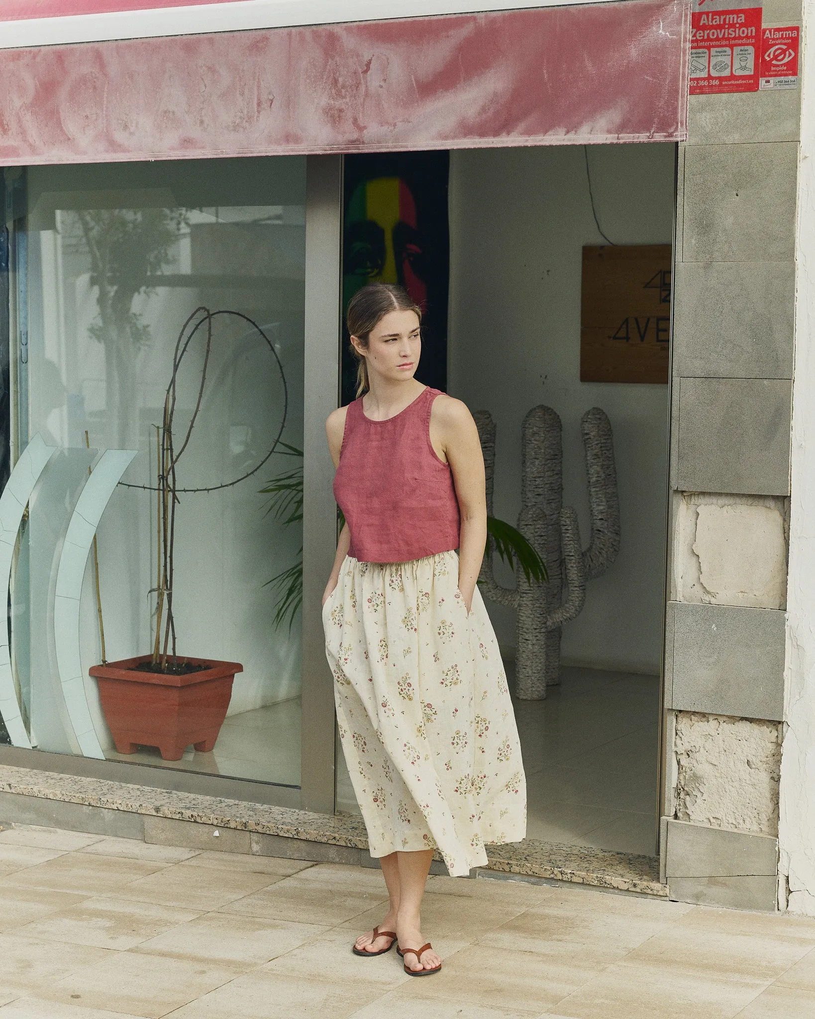 BAY cropped linen top sold by Not Perfect Linen product image thumbnail 5