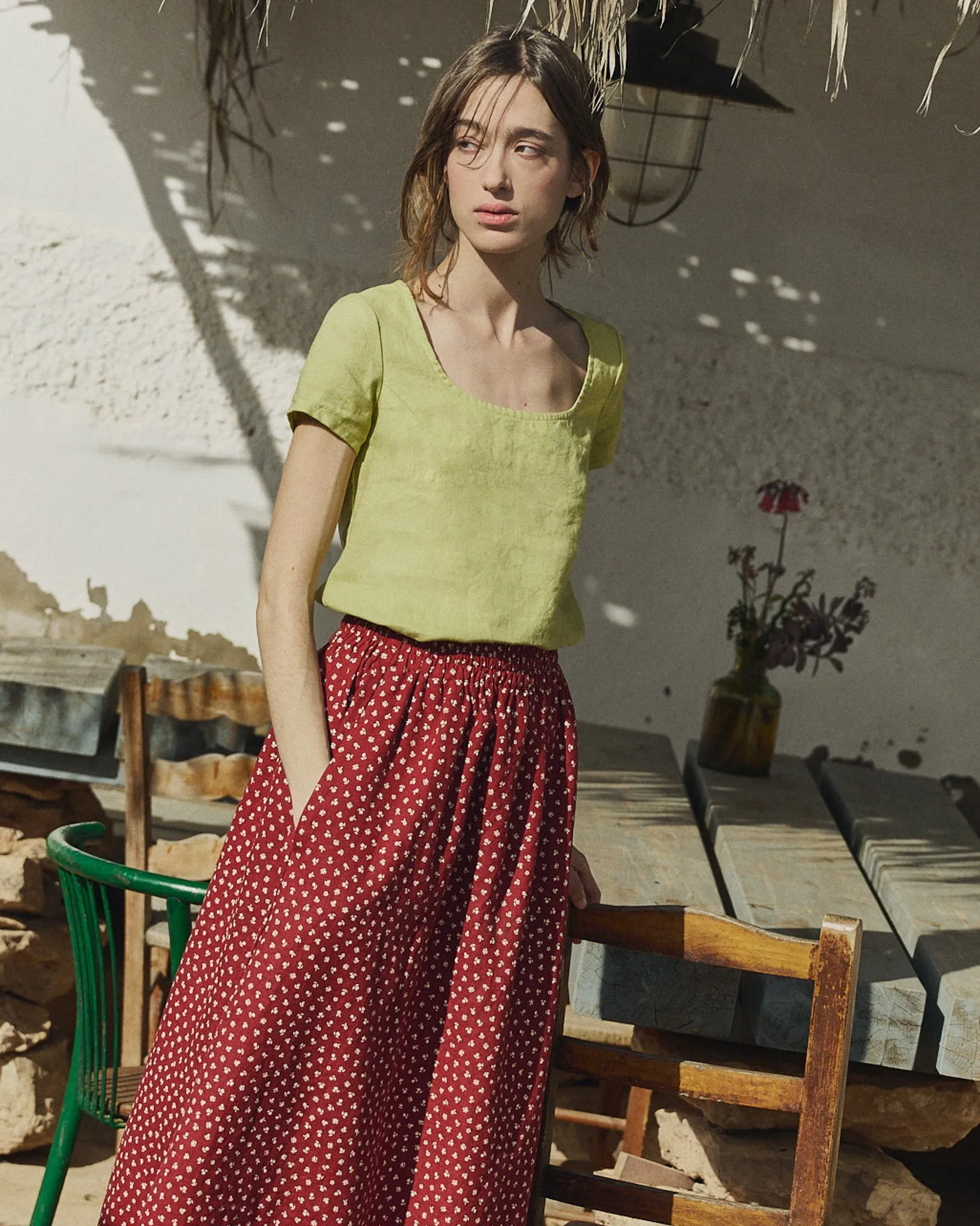 R: Alba scoop neck fitted linen top (Color: Juniper Green; Size: XS) sold by Not Perfect Linen
