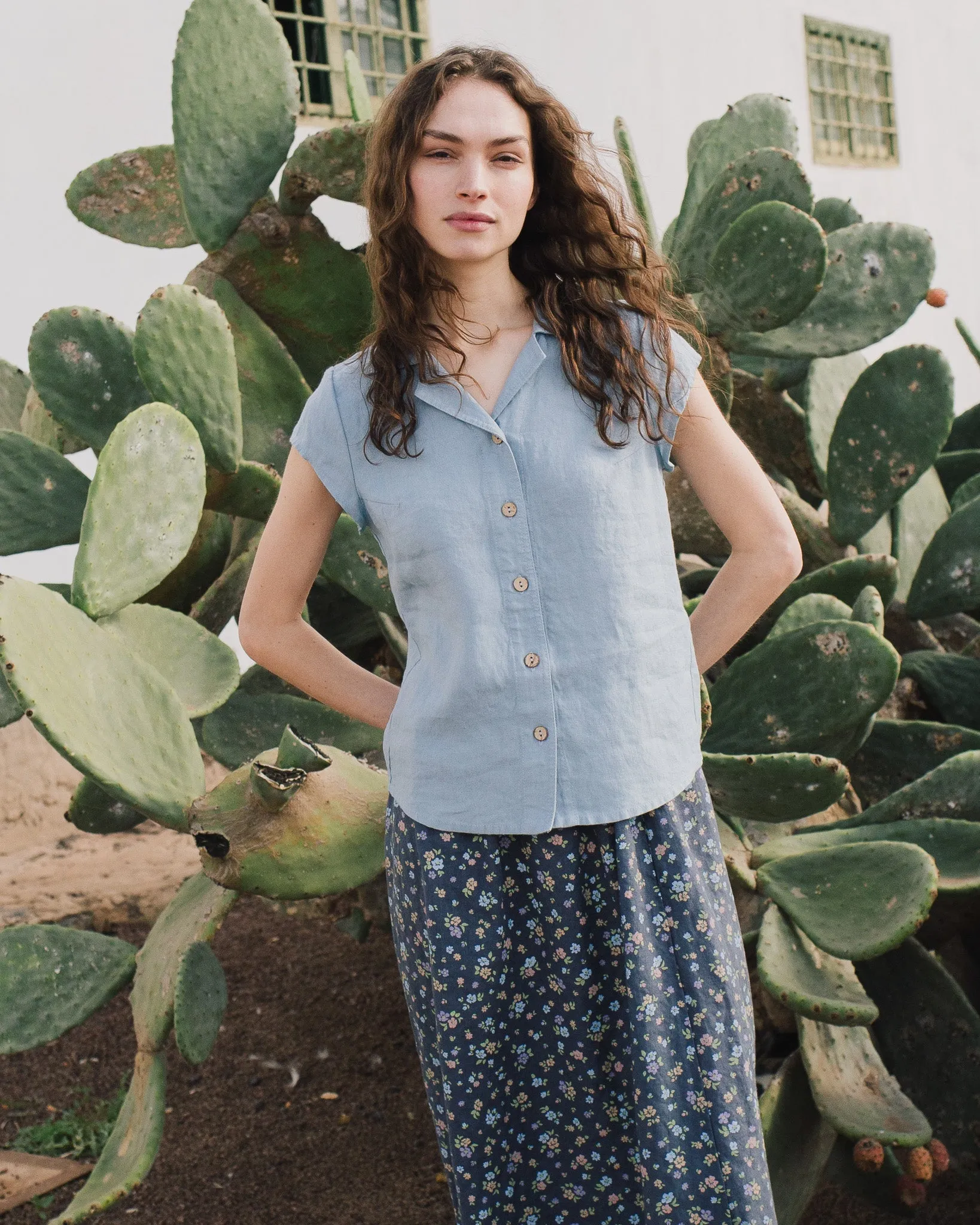 R: NOOSA collar linen shirt (Color: Dusky Florals; Size: M) sold by Not Perfect Linen product image thumbnail 5