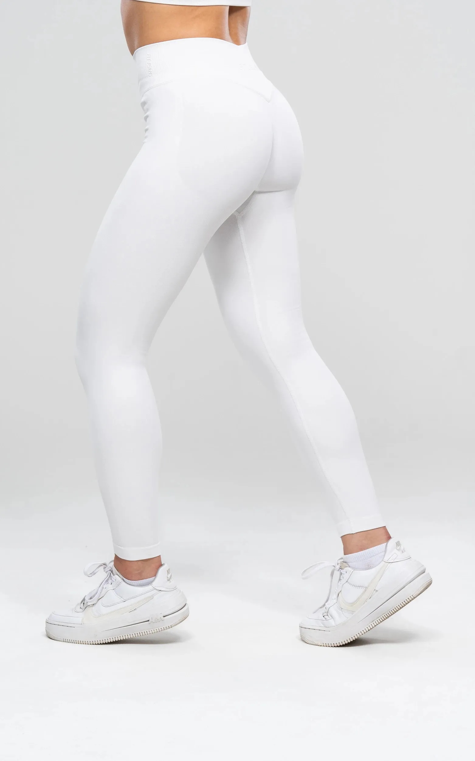 Training Leggings - Feather Beige sold by Fit Jeans product image thumbnail 2