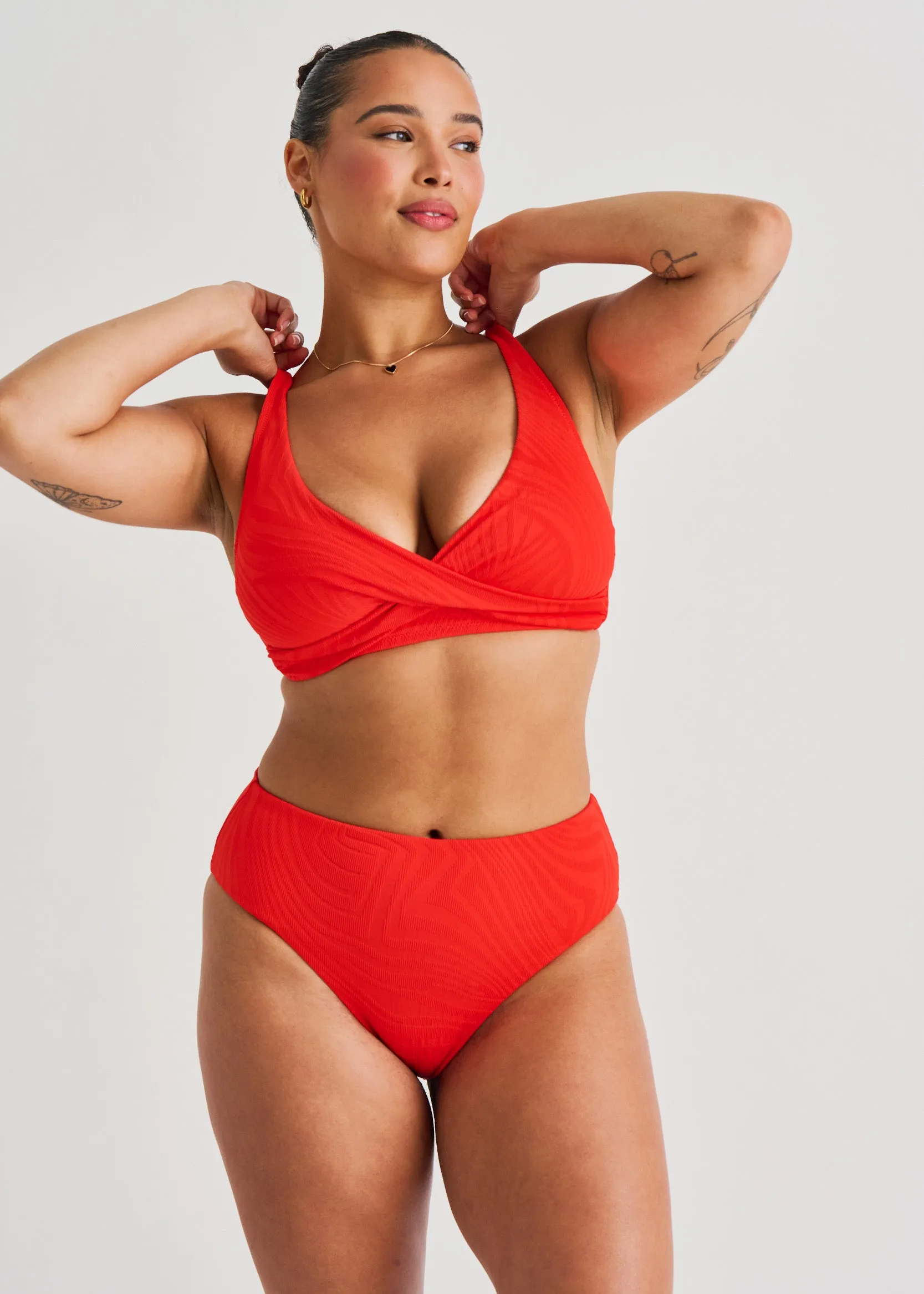 Textured Front Twist Bikini Top - FINAL SALE sold by Everyday Sunday product image thumbnail 4