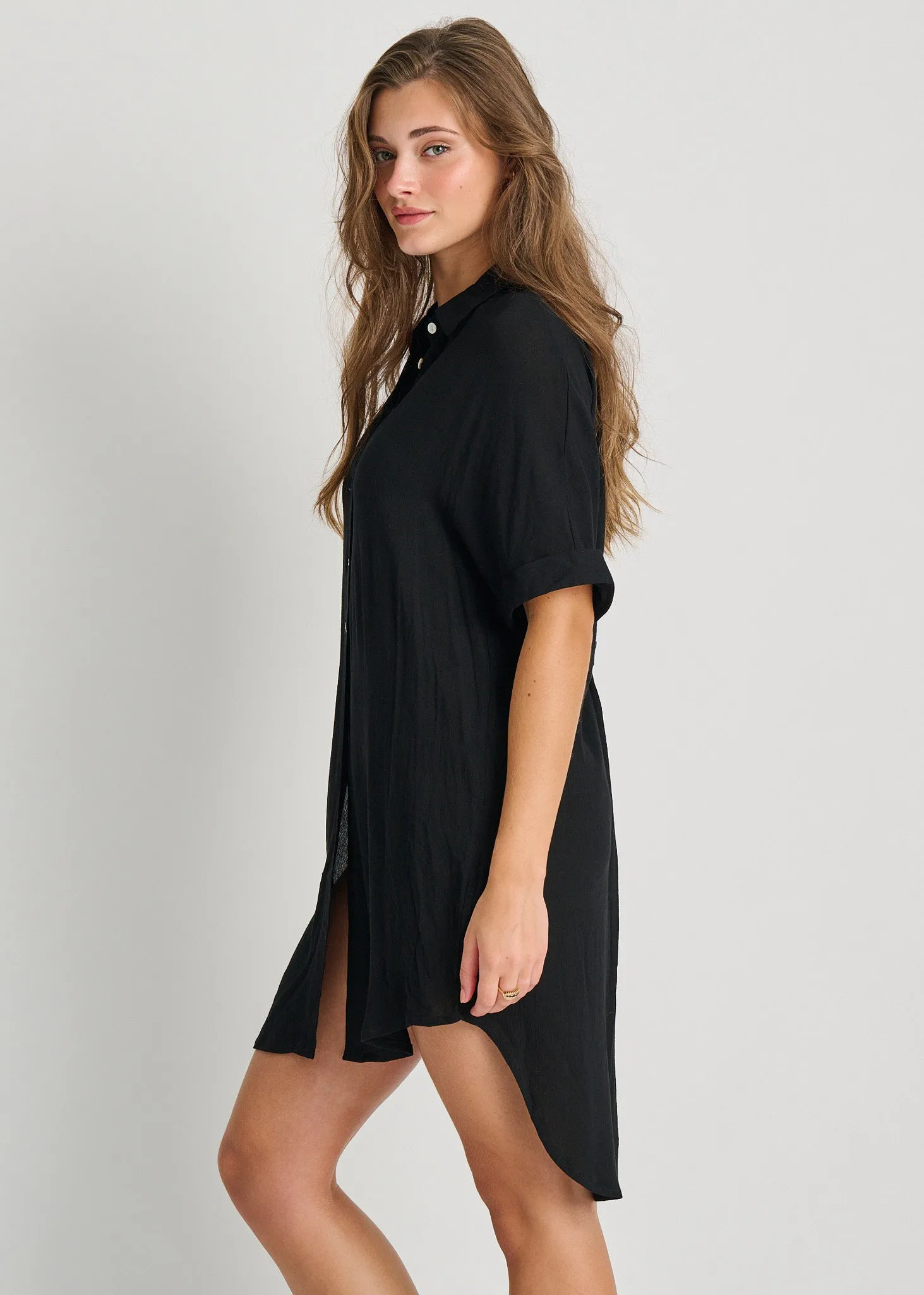 Crinkle Challis Cover Up Shirt with Cutout sold by Everyday Sunday product image thumbnail 5