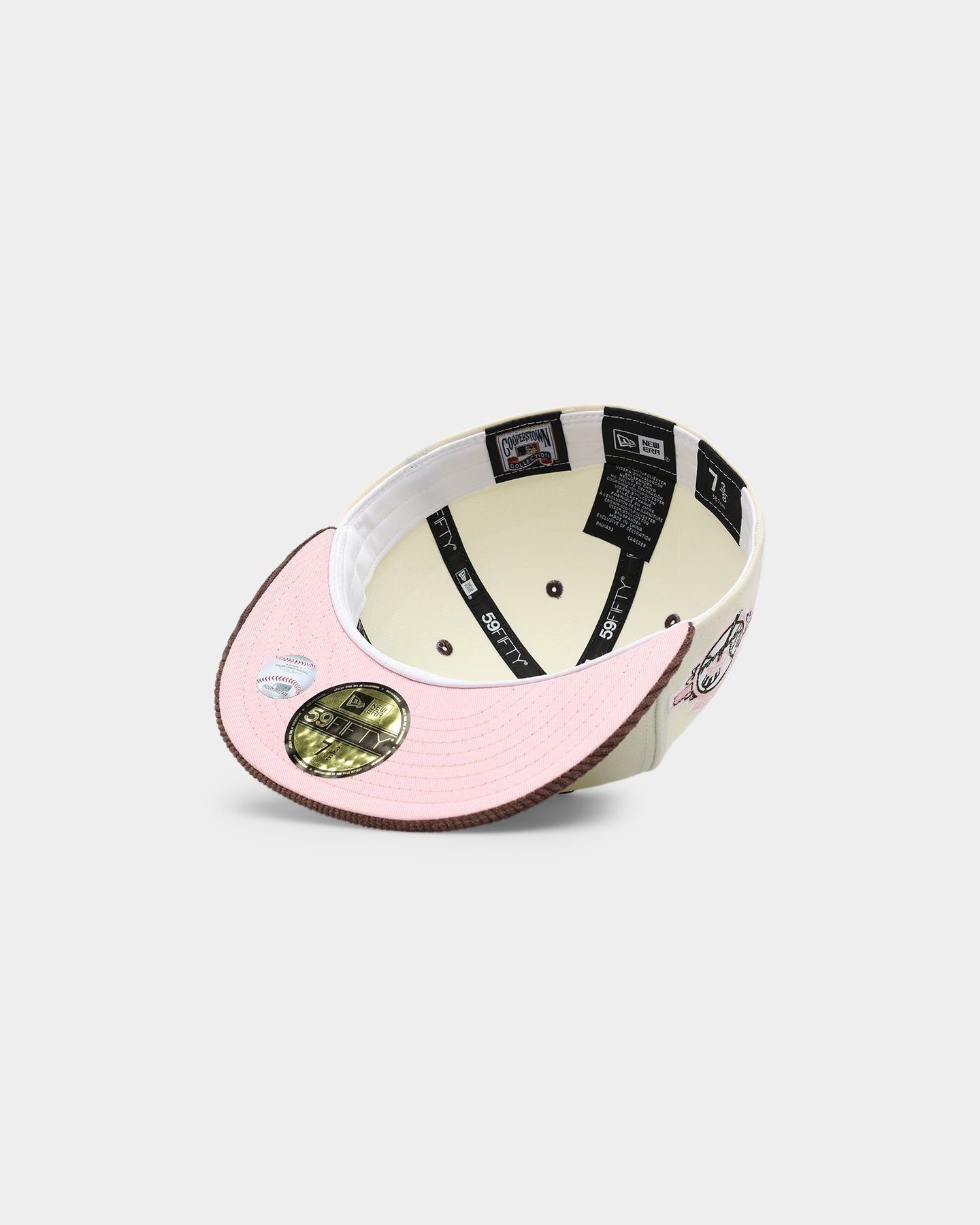 New Era New York Yankees 'Neapolitan Ice Cream' 59FIFTY Fitted Chrome White sold by Culture Kings product image thumbnail 6