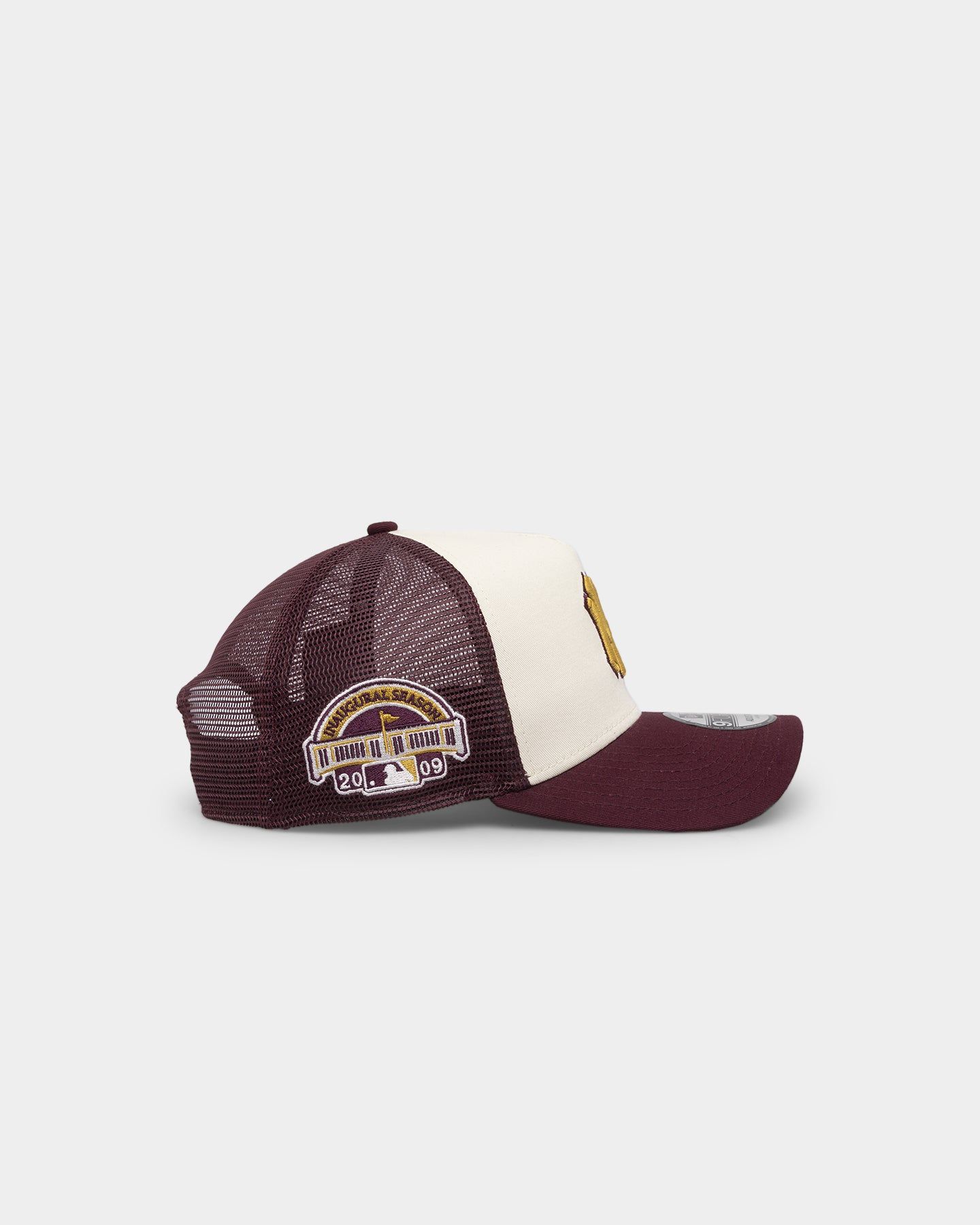 New Era New York Yankees 'Golden Port' 9FORTY A-Frame Snapback White/Maroon sold by Culture Kings product image thumbnail 3