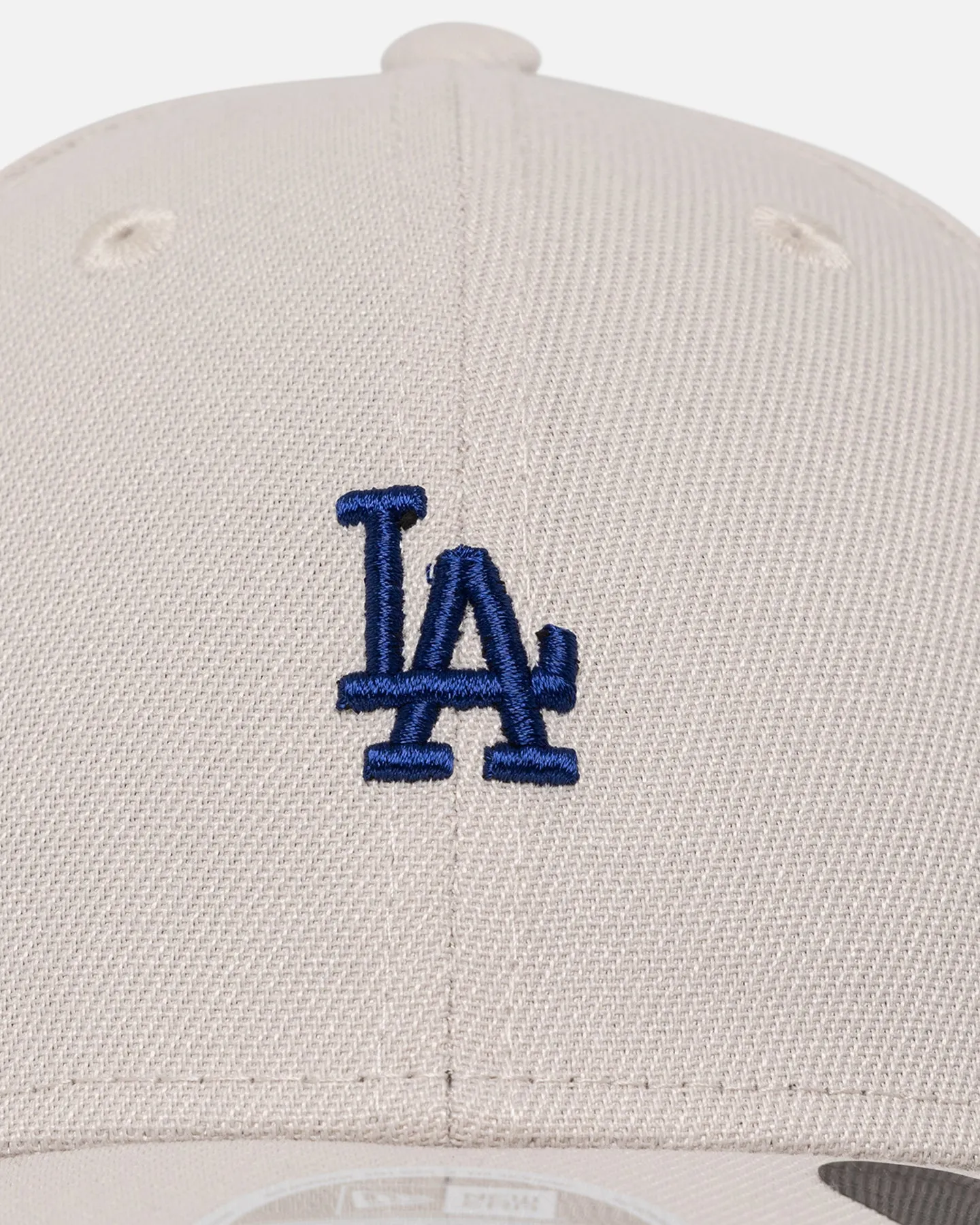 New Era Women's Los Angeles Dodgers 'Stone' 9FORTY Casual Strapback Stone sold by Culture Kings product image thumbnail 5