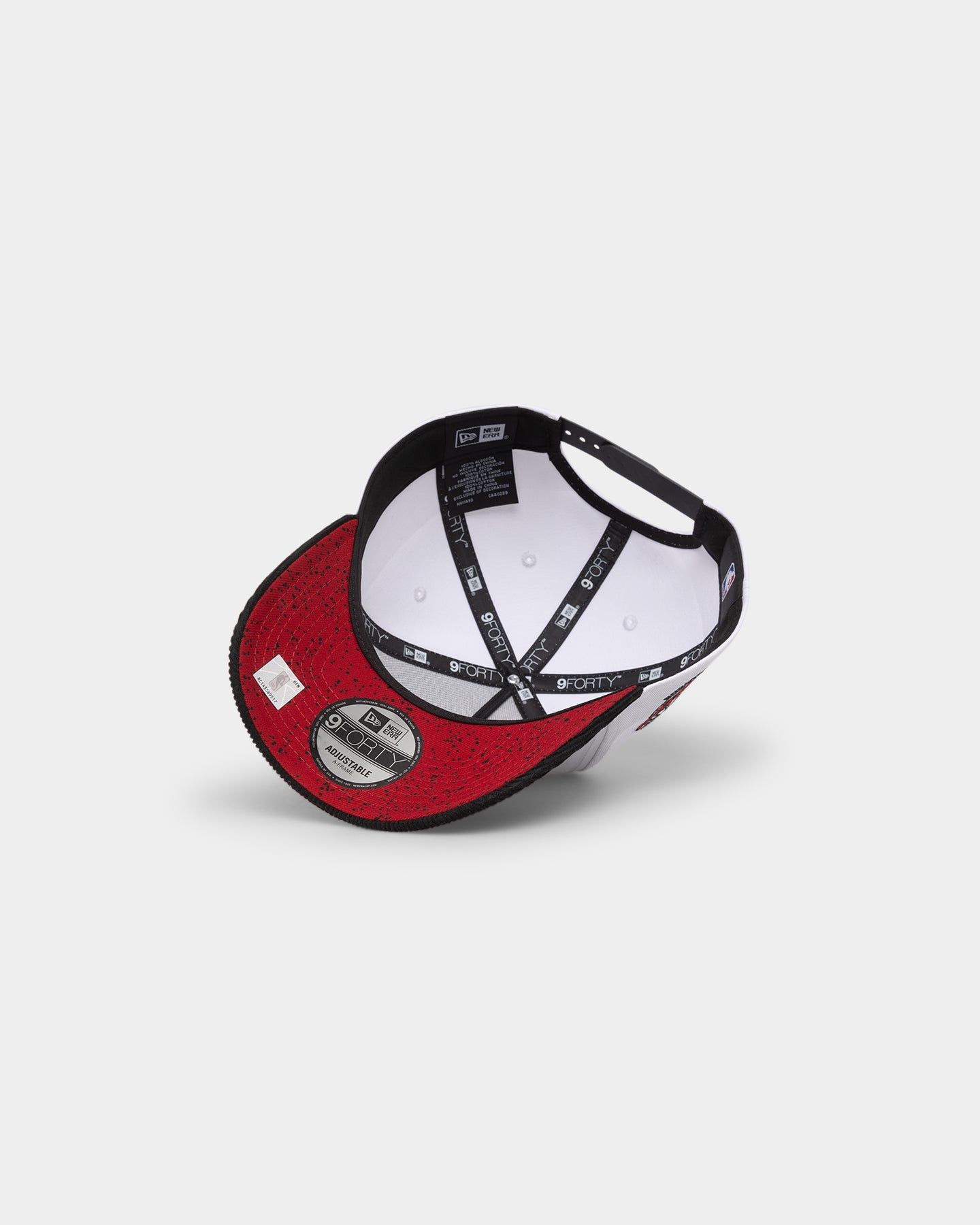 New Era Chicago Bulls 'Fire Red' 9FORTY A-Frame Snapback White/Black sold by Culture Kings product image thumbnail 5