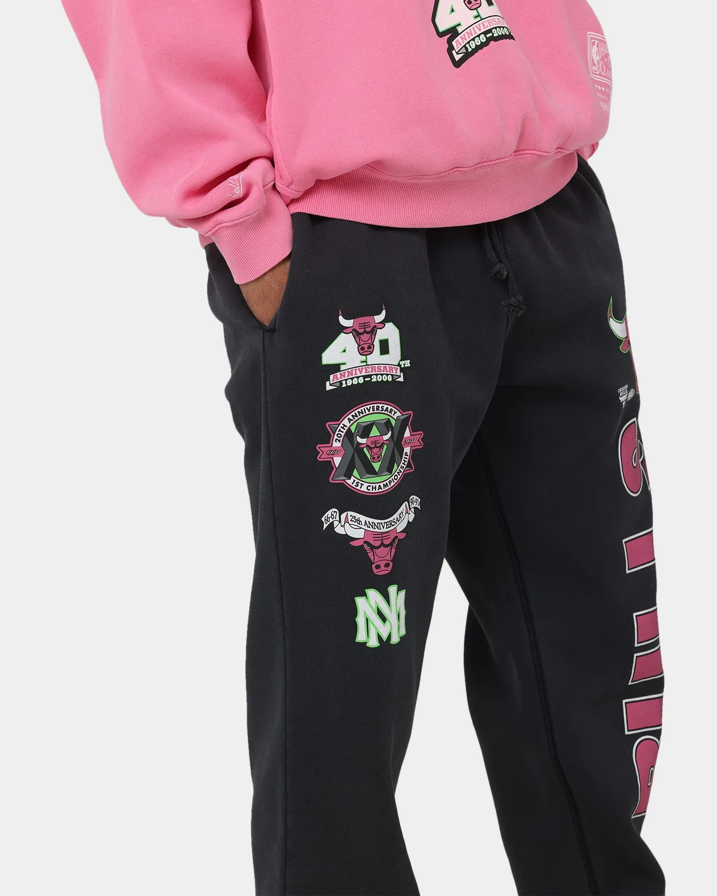 Mitchell & Ness Chicago Bulls Neon Champs Sweat Pants Faded Black sold by Culture Kings product image thumbnail 3