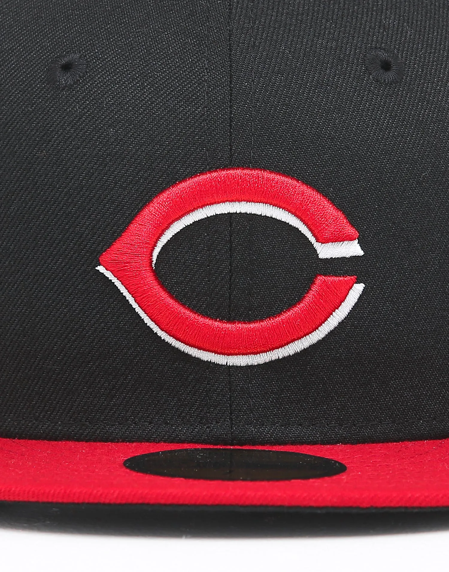 New Era Cincinnati Reds 59FIFTY ALT Fitted Black/OTC sold by Culture Kings product image thumbnail 2