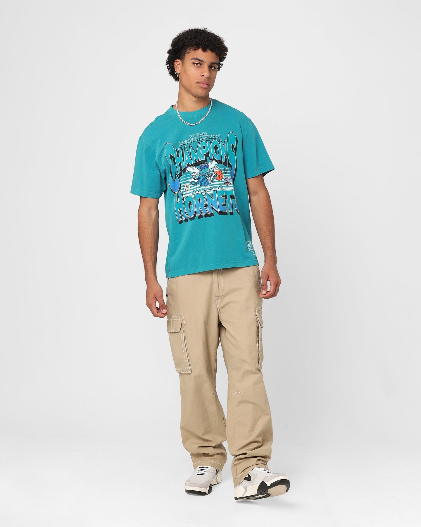 Mitchell & Ness Charlotte Hornets NBA Champs T-Shirt Teal sold by Culture Kings product image thumbnail 2