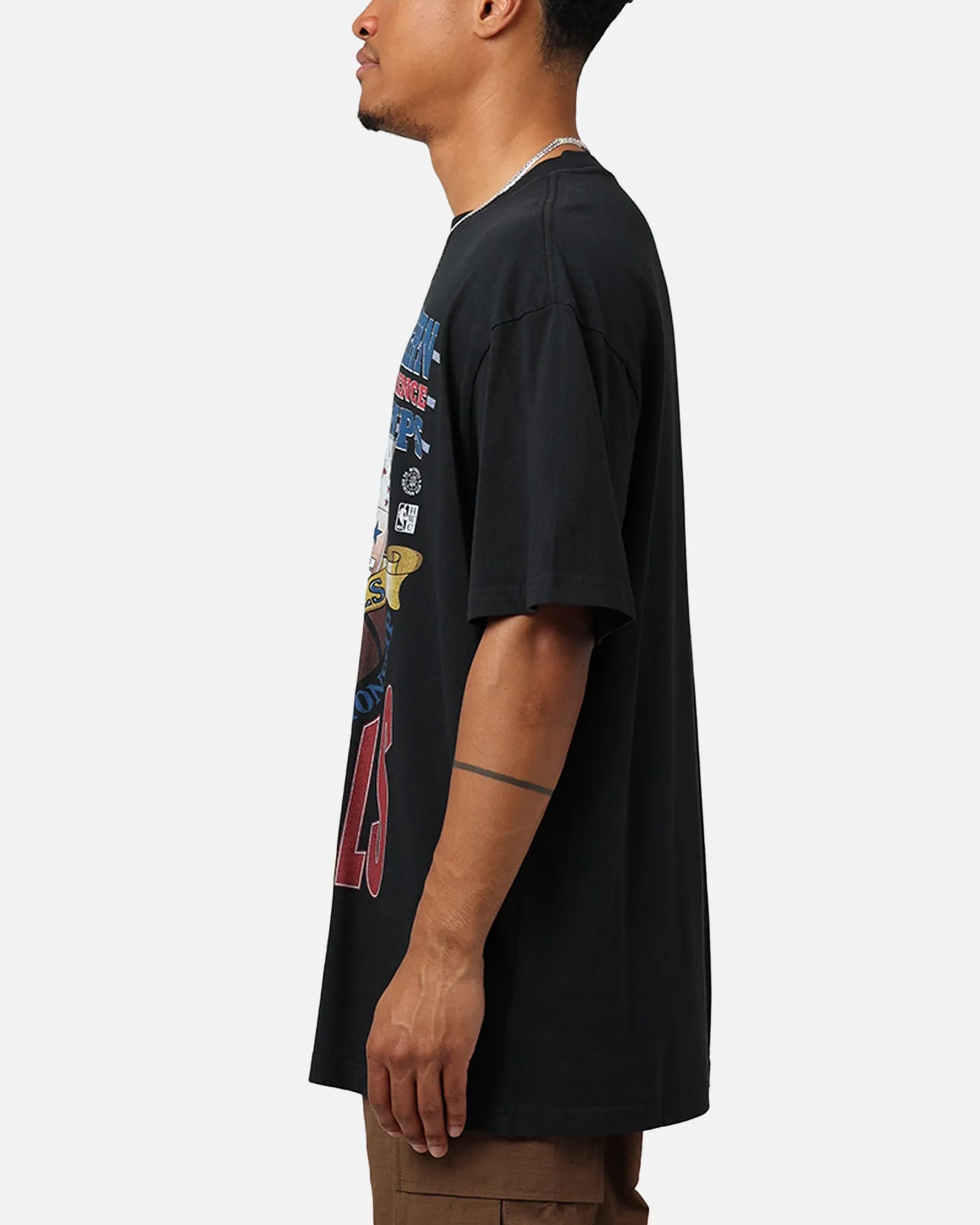 Mitchell & Ness Chicago Bulls Vs. Phoenix Suns T-Shirt Faded Black sold by Culture Kings product image thumbnail 5