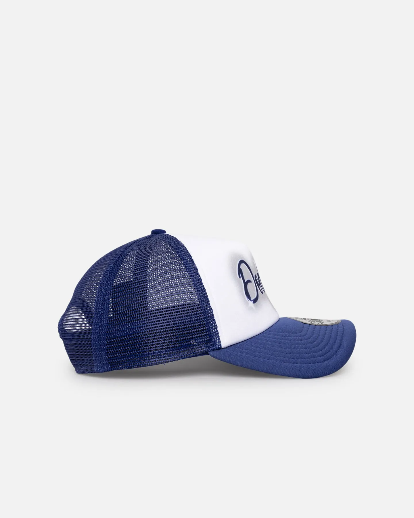 New Era Los Angeles Dodgers 'Airbrush' 9FORTY A-Frame Trucker Snapback White/OTC sold by Culture Kings product image thumbnail 3