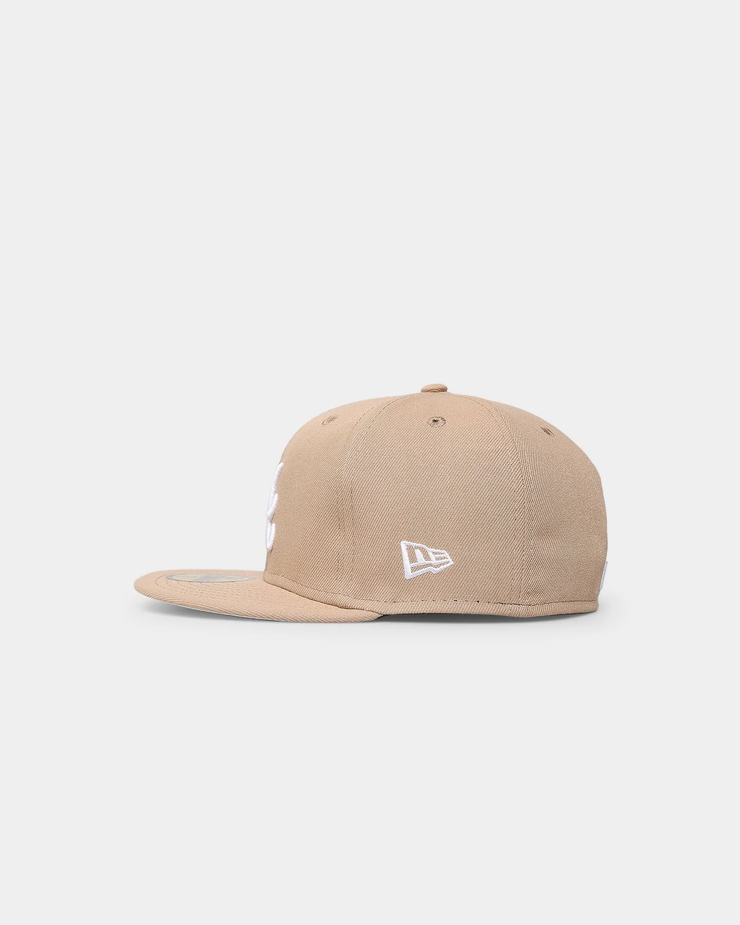 New Era Atlanta Braves "Camel White" 59FIFTY Fitted Tumbleweed/White sold by Culture Kings product image thumbnail 4