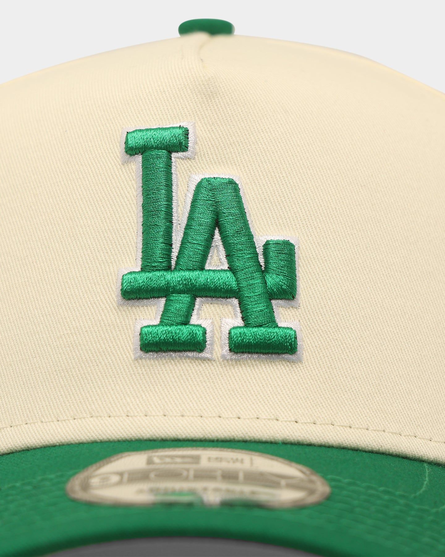 New Era Los Angeles Dodgers 'Lucky Green' 9FORTY A-Frame Snapback Chrome White sold by Culture Kings product image thumbnail 5