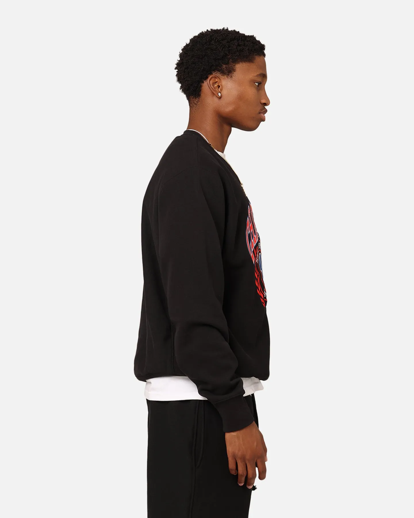 Champion Reverse Weave Field Basketball Crewneck Black sold by Culture Kings product image thumbnail 4