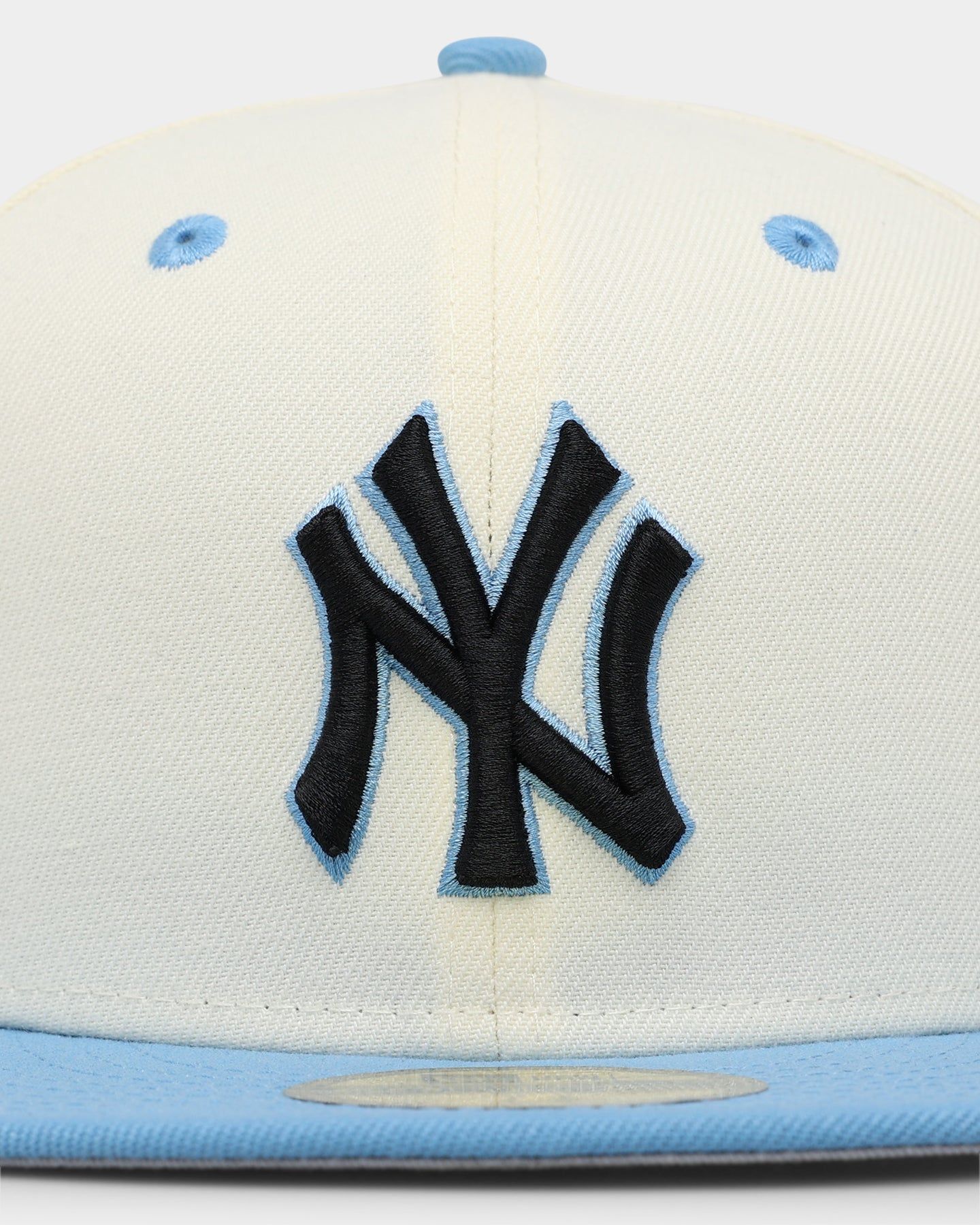 New Era New York Yankees 'Chrome University Blue' 59FIFTY Fitted White sold by Culture Kings product image thumbnail 5