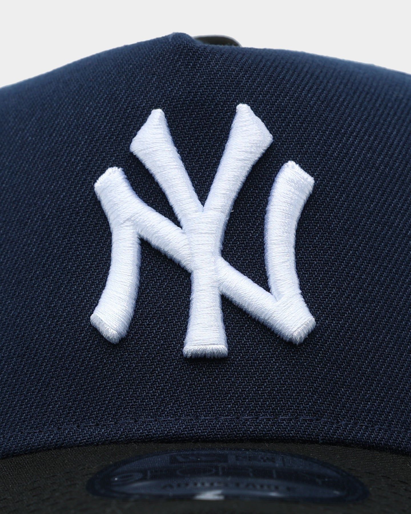 New Era New York Yankees 9FORTY A-Frame 2-Tone Snapback Dark Blue sold by Culture Kings product image thumbnail 5