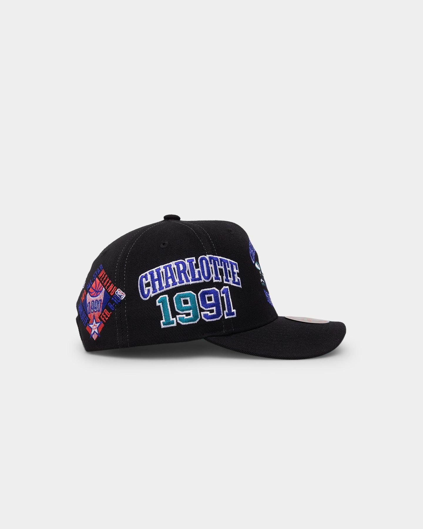 Mitchell & Ness Charlotte Hornets 'Highway' Pro Crown Snapback Black sold by Culture Kings product image thumbnail 3