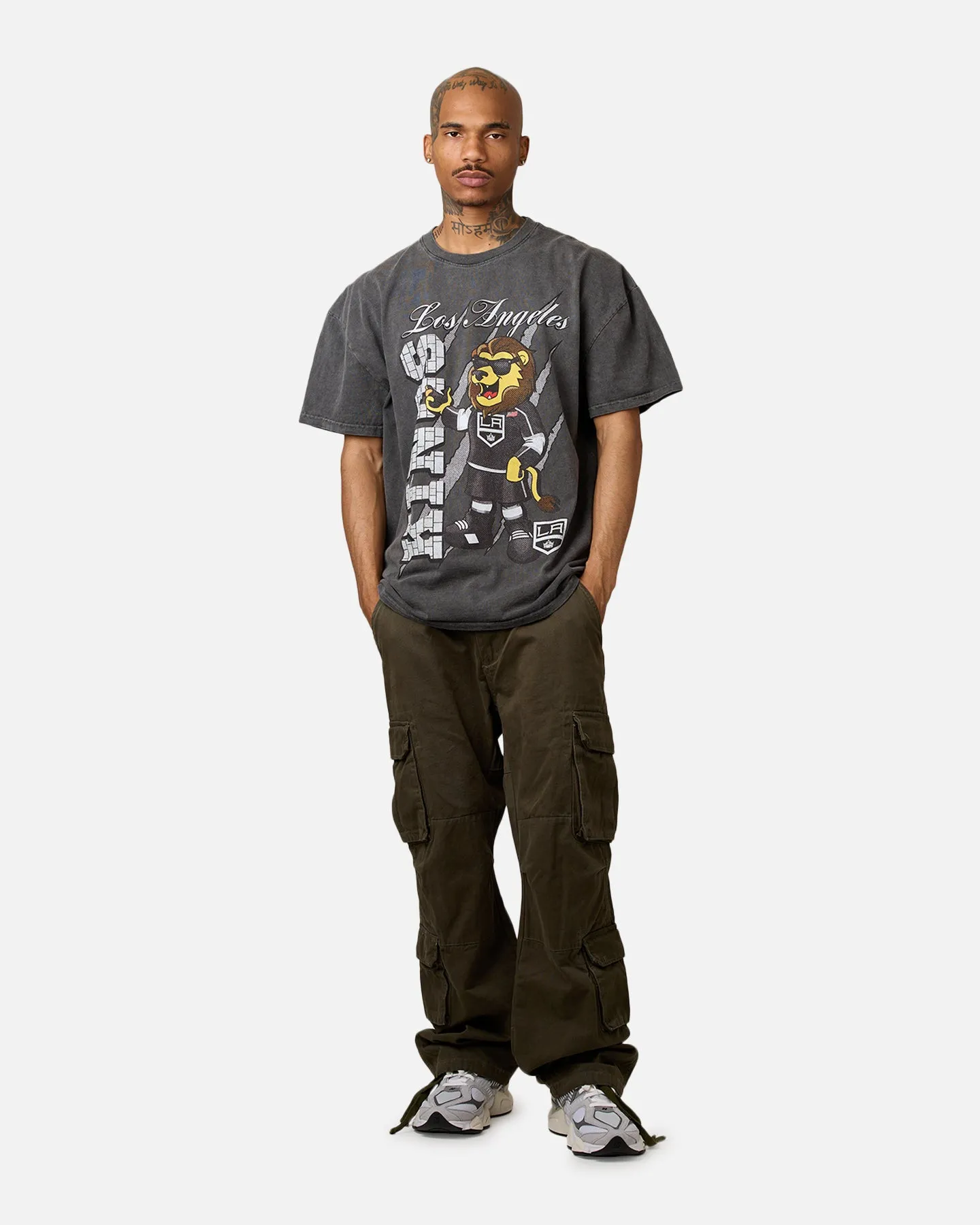 Culture Kings Los Angeles Kings Heavyweight T-Shirt Black Black Wash sold by Culture Kings product image thumbnail 3