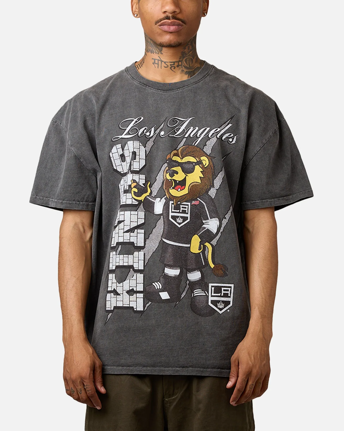 Culture Kings Los Angeles Kings Heavyweight T-Shirt Black Black Wash sold by Culture Kings
