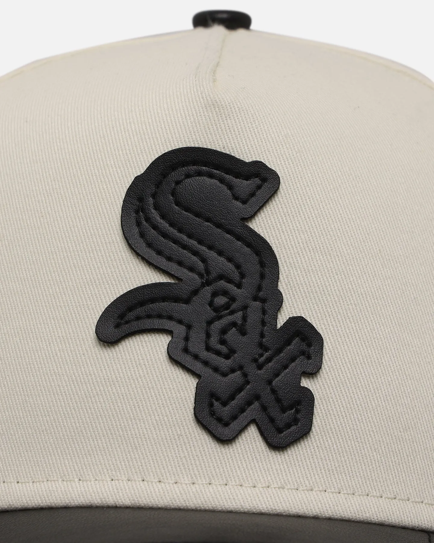 New Era Chicago White Sox 'Leather Visor' 9FORTY A-Frame Snapback Chrome White/Black sold by Culture Kings product image thumbnail 5