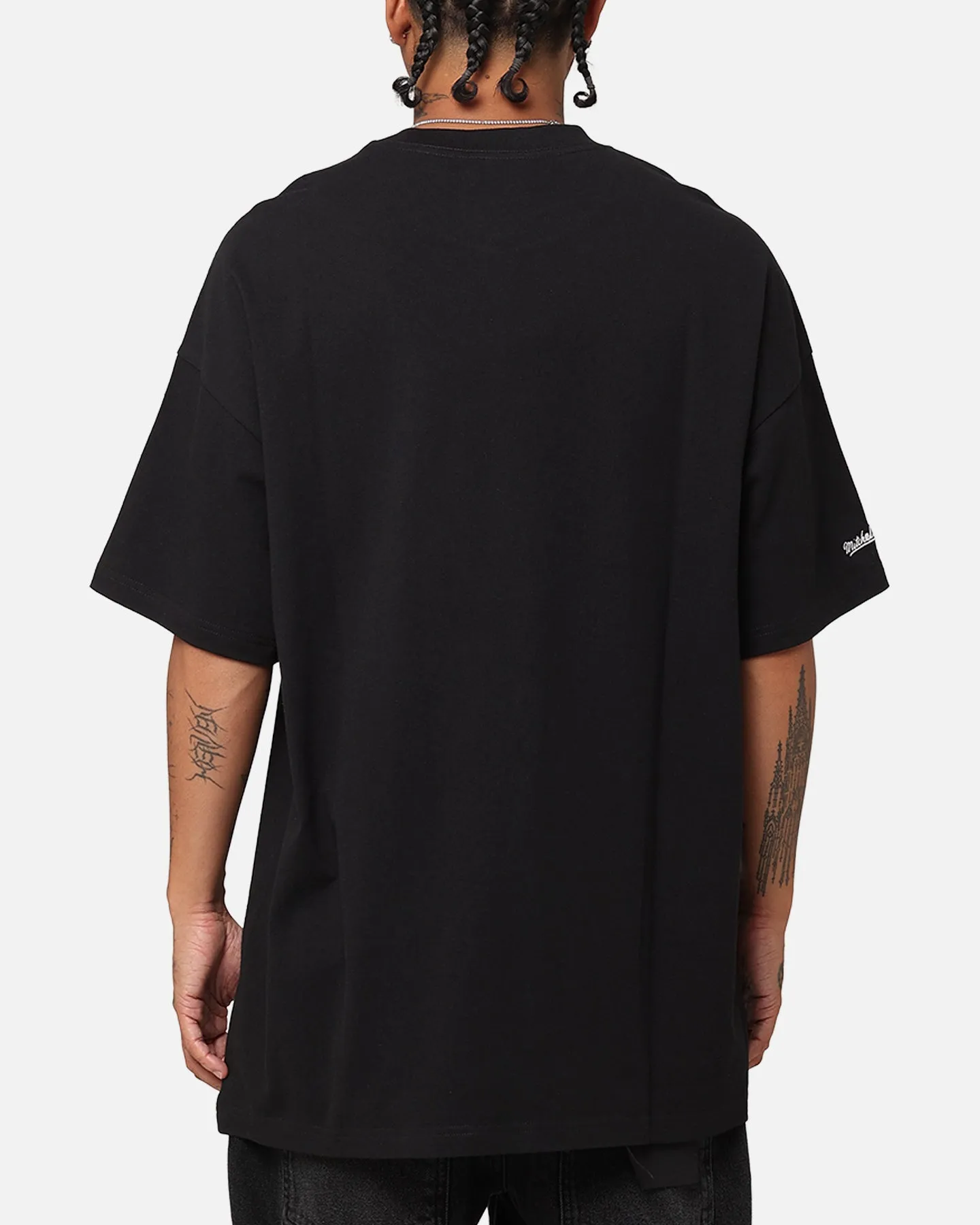 Mitchell & Ness Los Angeles Lakers Magic Johnson Abstract Player T-Shirt Faded Black sold by Culture Kings product image thumbnail 3