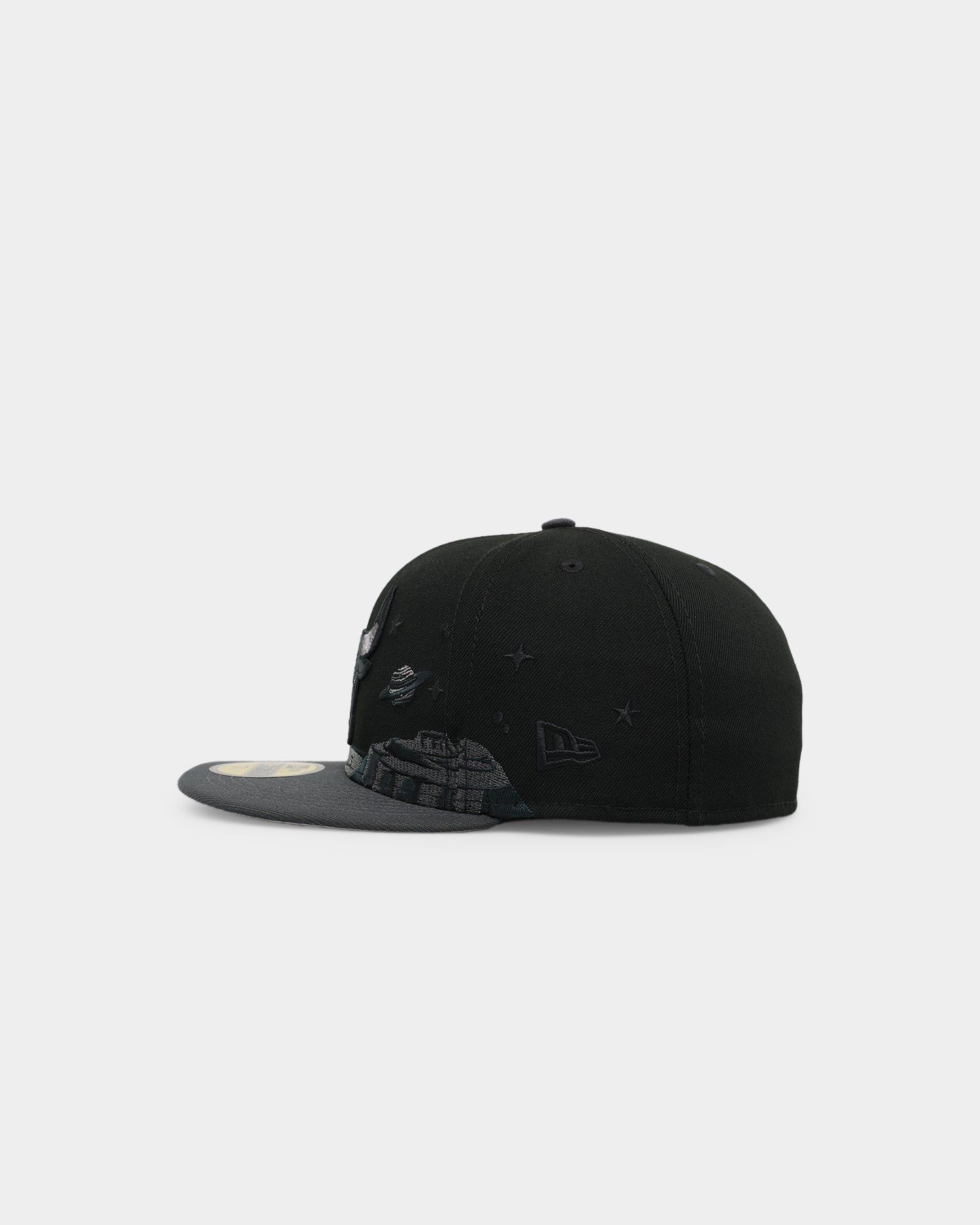 New Era Chicago Bulls Planetary 59FIFTY Fitted Black sold by Culture Kings product image thumbnail 4