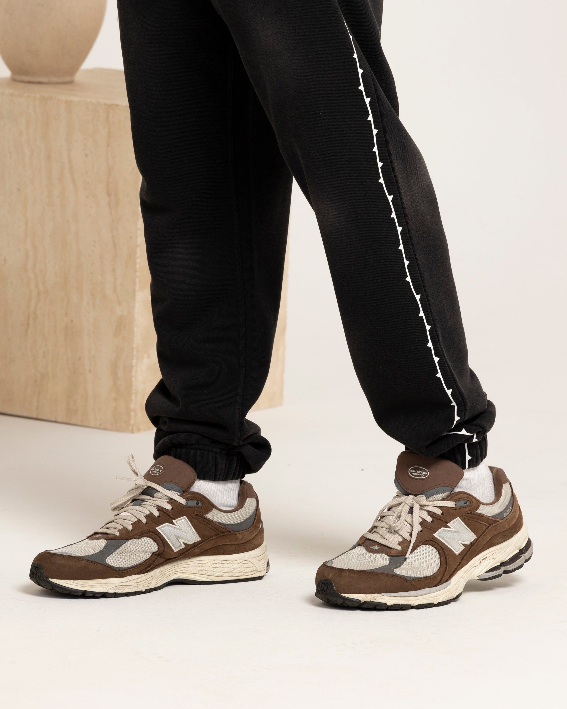 Carre Thorny Sweatpants Washed Black sold by Culture Kings product image thumbnail 4
