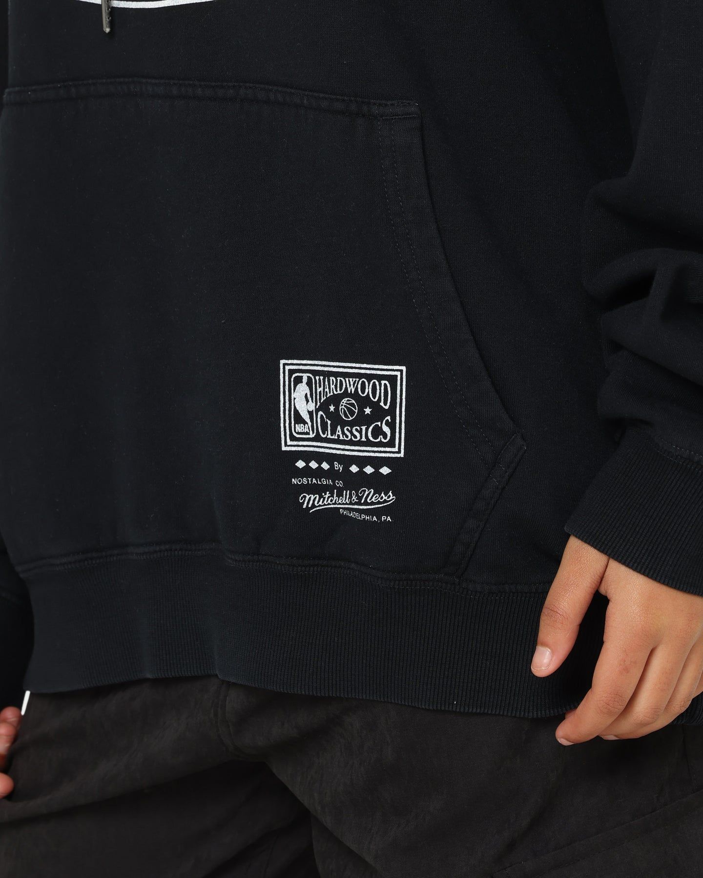 Mitchell & Ness Los Angeles Lakers Point Guard Hoodie Faded Black sold by Culture Kings product image thumbnail 8