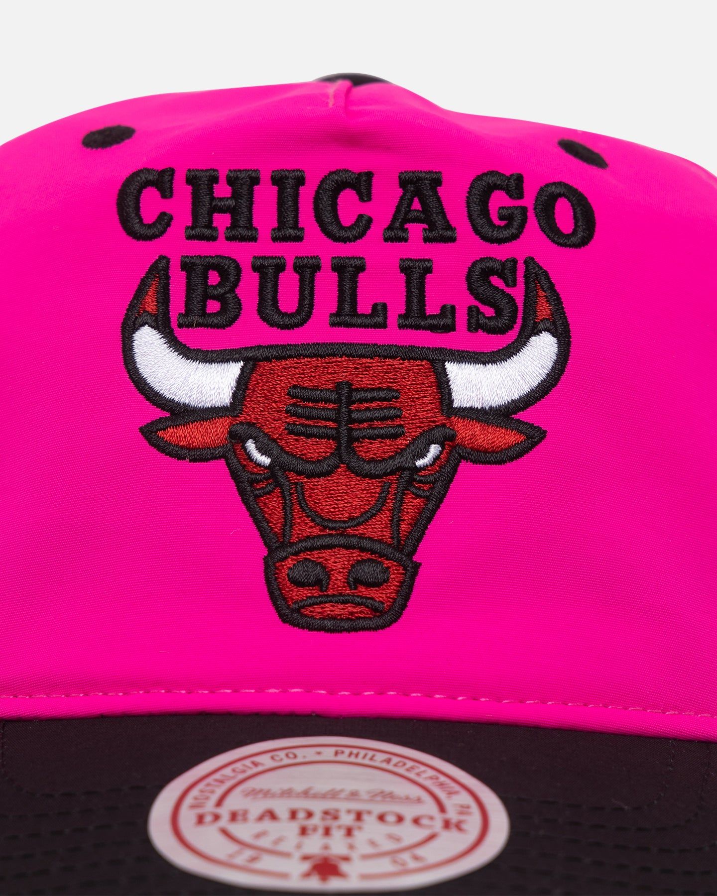 Mitchell & Ness Chicago Bulls Nylon Deadstock 2-Tone Snapback Neon Pink/Black sold by Culture Kings product image thumbnail 5
