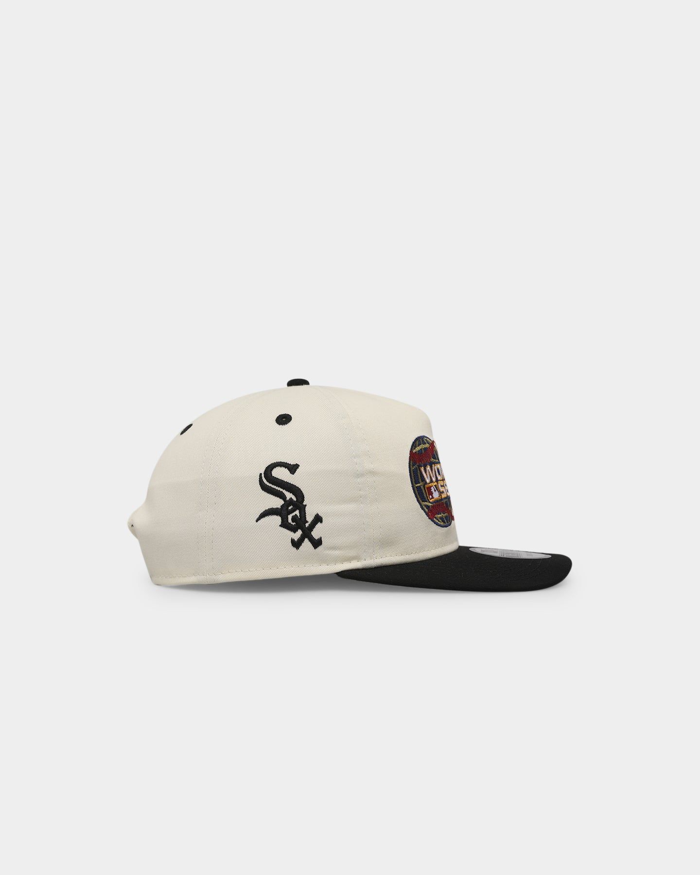 New Era Chicago White Sox '2000s World Series Through The Decades' 2005 World Series Golfer Snapback Chrome White sold by Culture Kings product image thumbnail 3