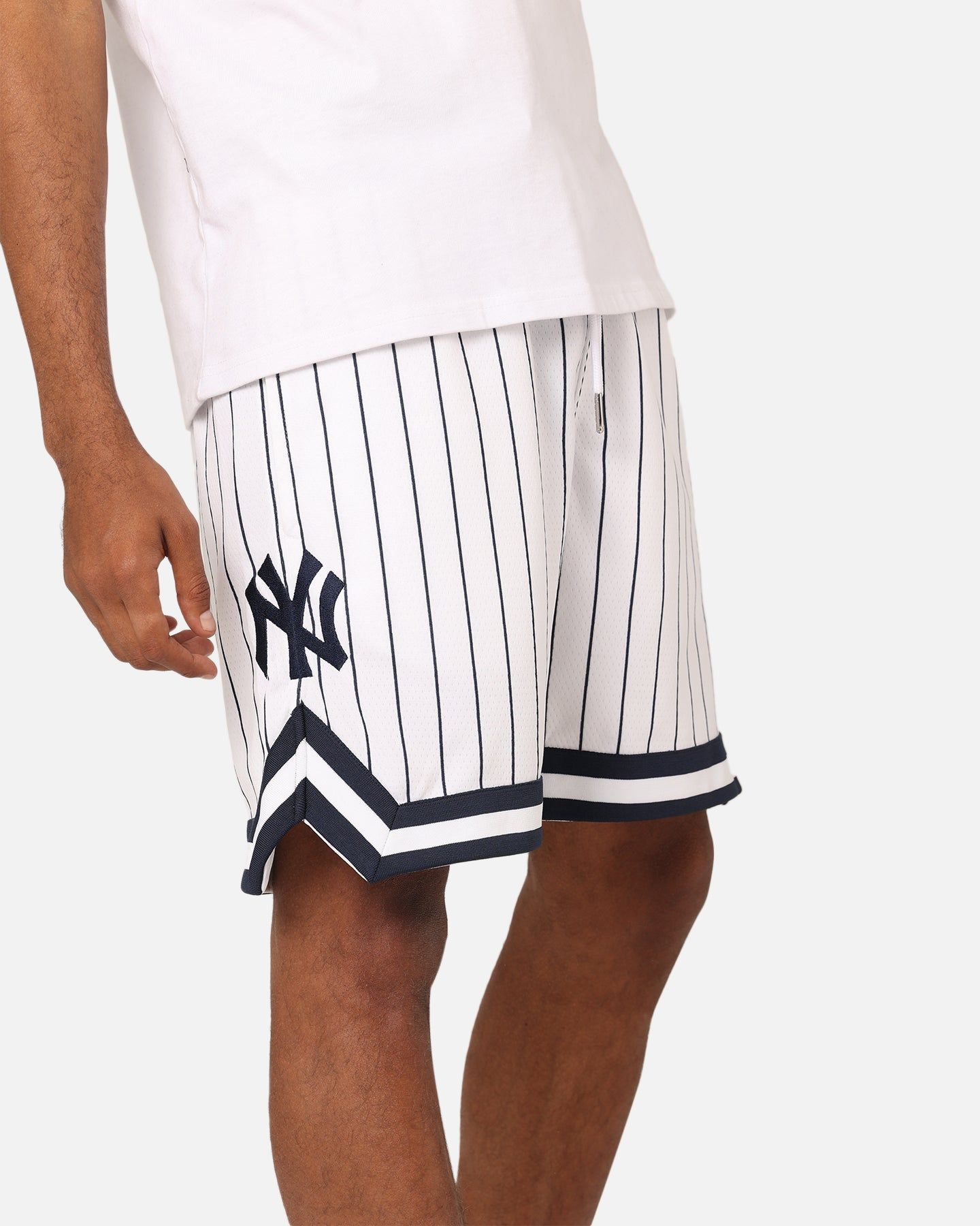 New Era New York Yankees Mesh Shorts White Pinstripe sold by Culture Kings product image thumbnail 3
