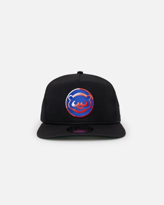 New Era Chicago Cubs Golfer Pre-Curved Snapback Black/OTC sold by Culture Kings