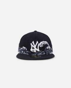 New Era New York Yankees "Wave" 59FIFTY Fitted Navy/White sold by Culture Kings