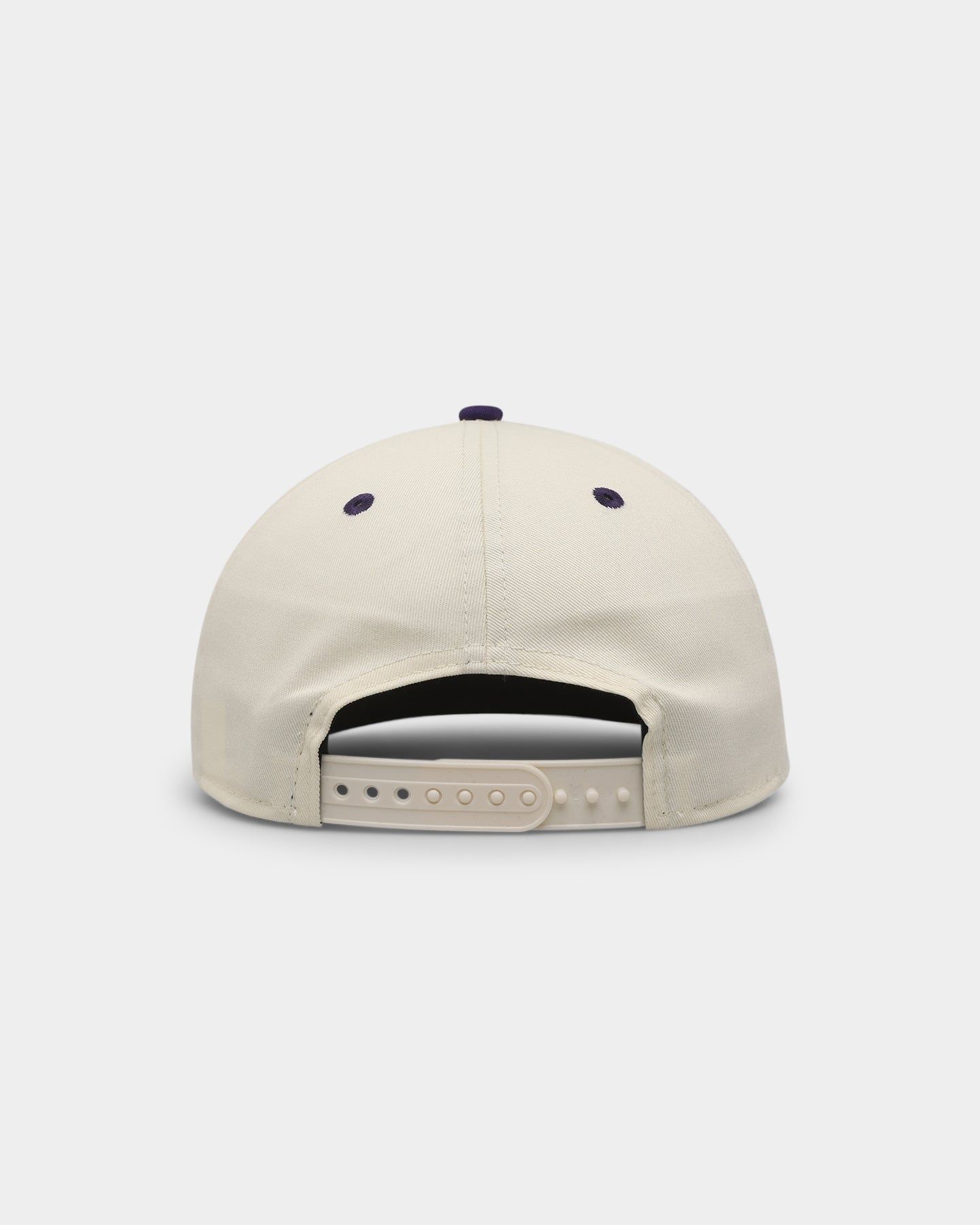 New Era Arizona Diamondbacks '2000s World Series Through The Decades' 2001 World Series Golfer Snapback Chrome White sold by Culture Kings product image thumbnail 2