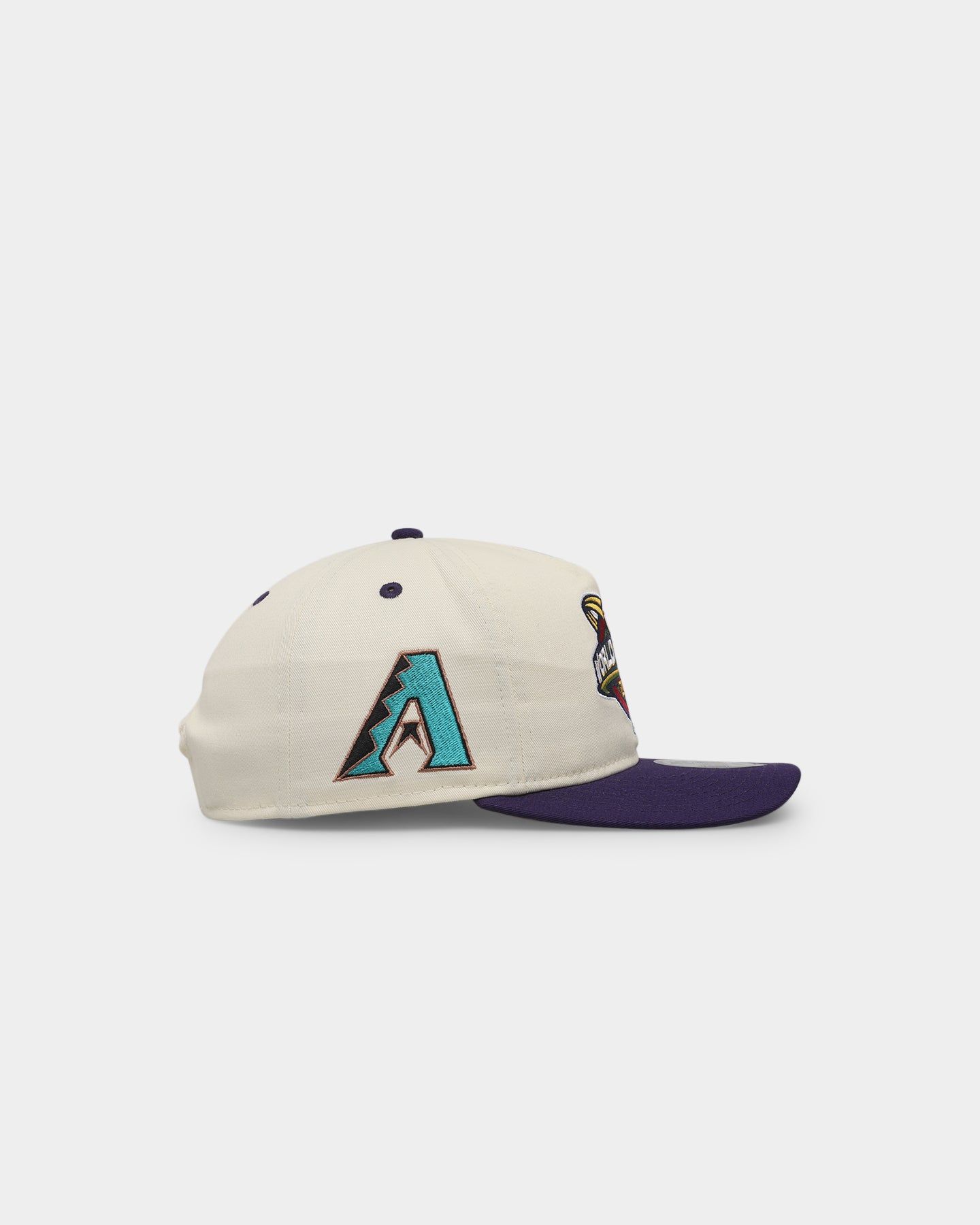 New Era Arizona Diamondbacks '2000s World Series Through The Decades' 2001 World Series Golfer Snapback Chrome White sold by Culture Kings product image thumbnail 3