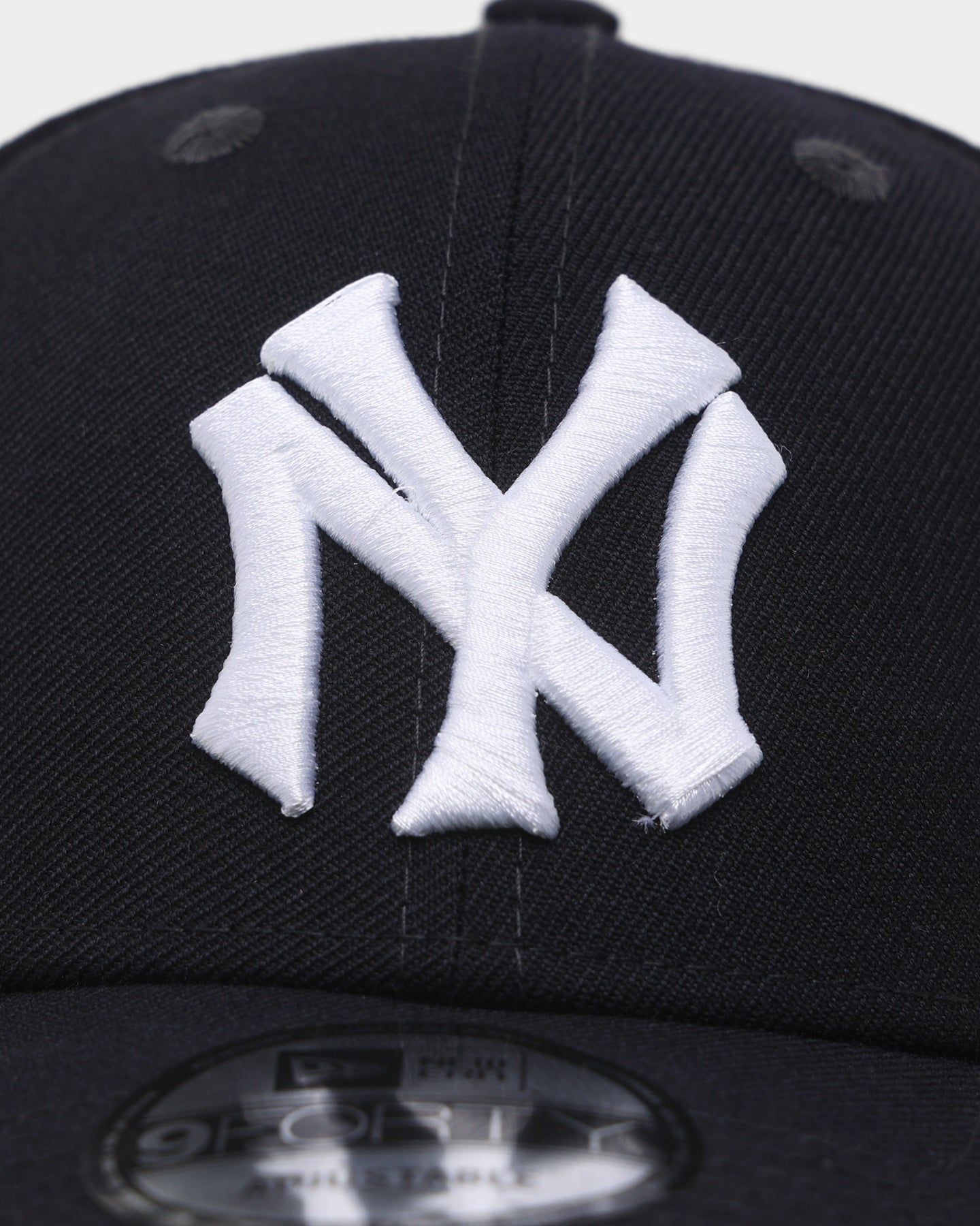 New Era New York Yankees 'Archive Americana' 9FORTY Cloth Strapback Navy sold by Culture Kings product image thumbnail 5