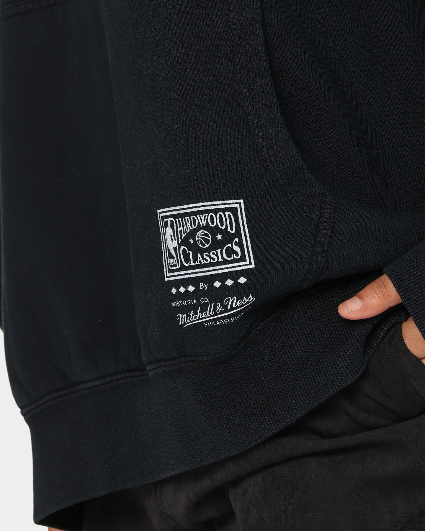 Mitchell & Ness Chicago Bulls Point Guard Hoodie Faded Black sold by Culture Kings product image thumbnail 8