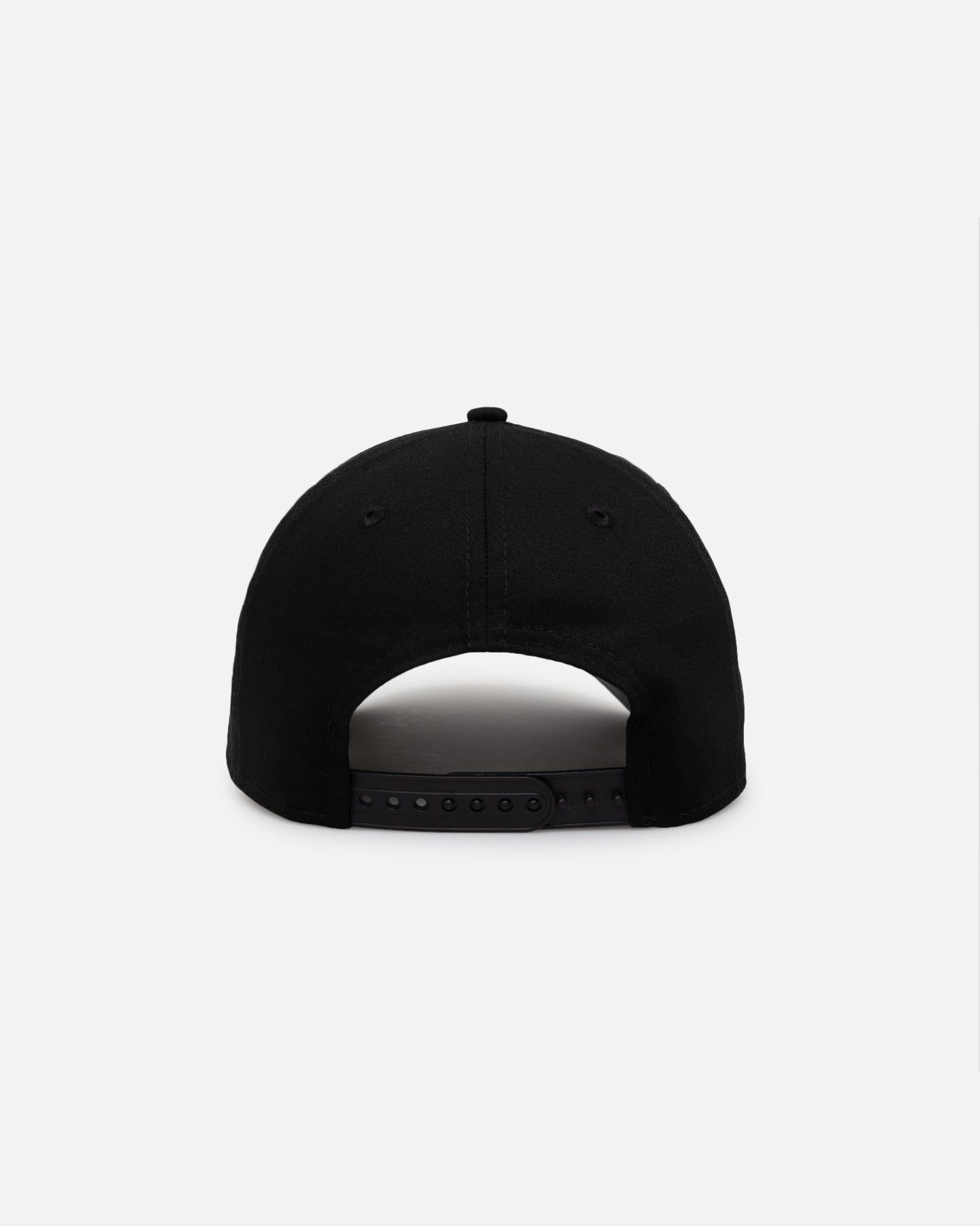 New Era Chicago White Sox 'Gothic Arch' 9FORTY A-Frame Snapback Black/White sold by Culture Kings product image thumbnail 2