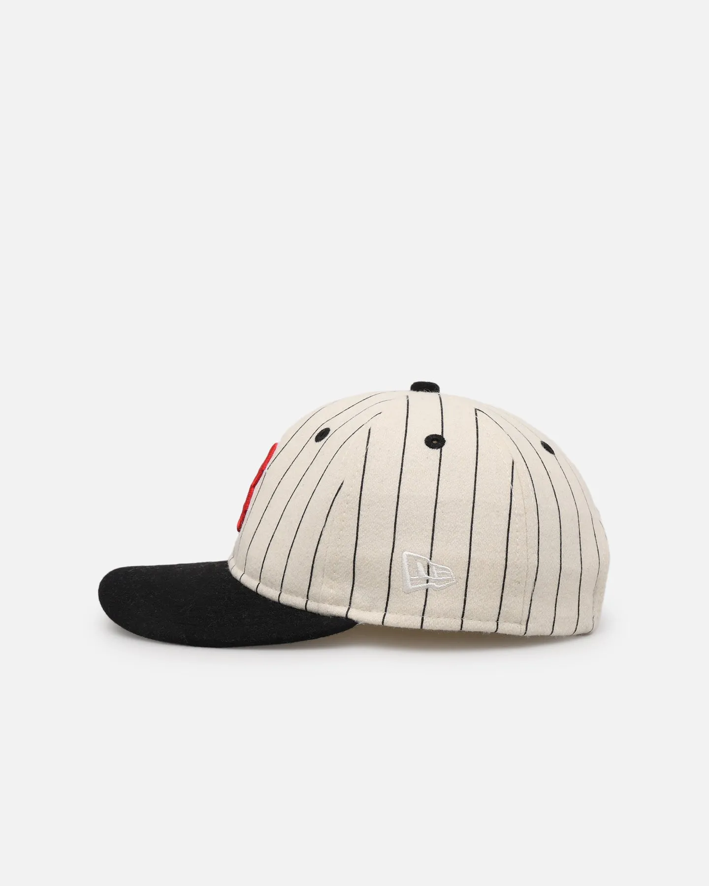 New Era Boston Red Sox 9FIFTY Retro Crown Strapback Off White/Black sold by Culture Kings product image thumbnail 5
