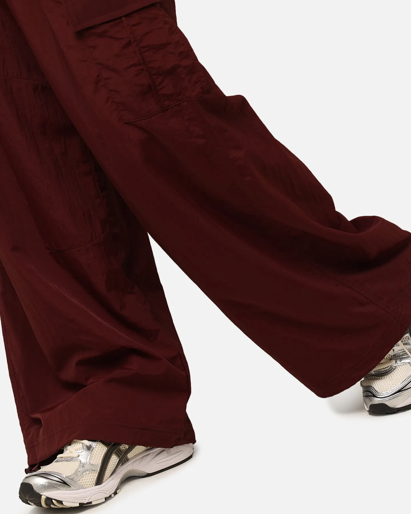 Mitchell & Ness Women's Chicago Bulls Wavey Text Cargo Pants Fudge sold by Culture Kings product image thumbnail 4