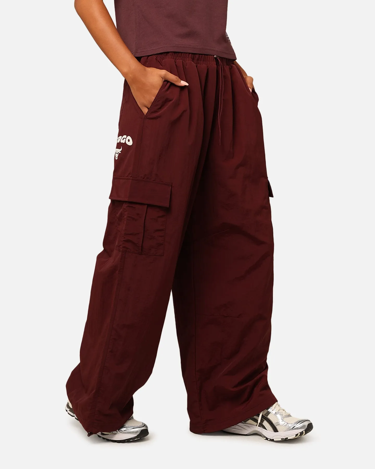 Mitchell & Ness Women's Chicago Bulls Wavey Text Cargo Pants Fudge sold by Culture Kings product image thumbnail 5