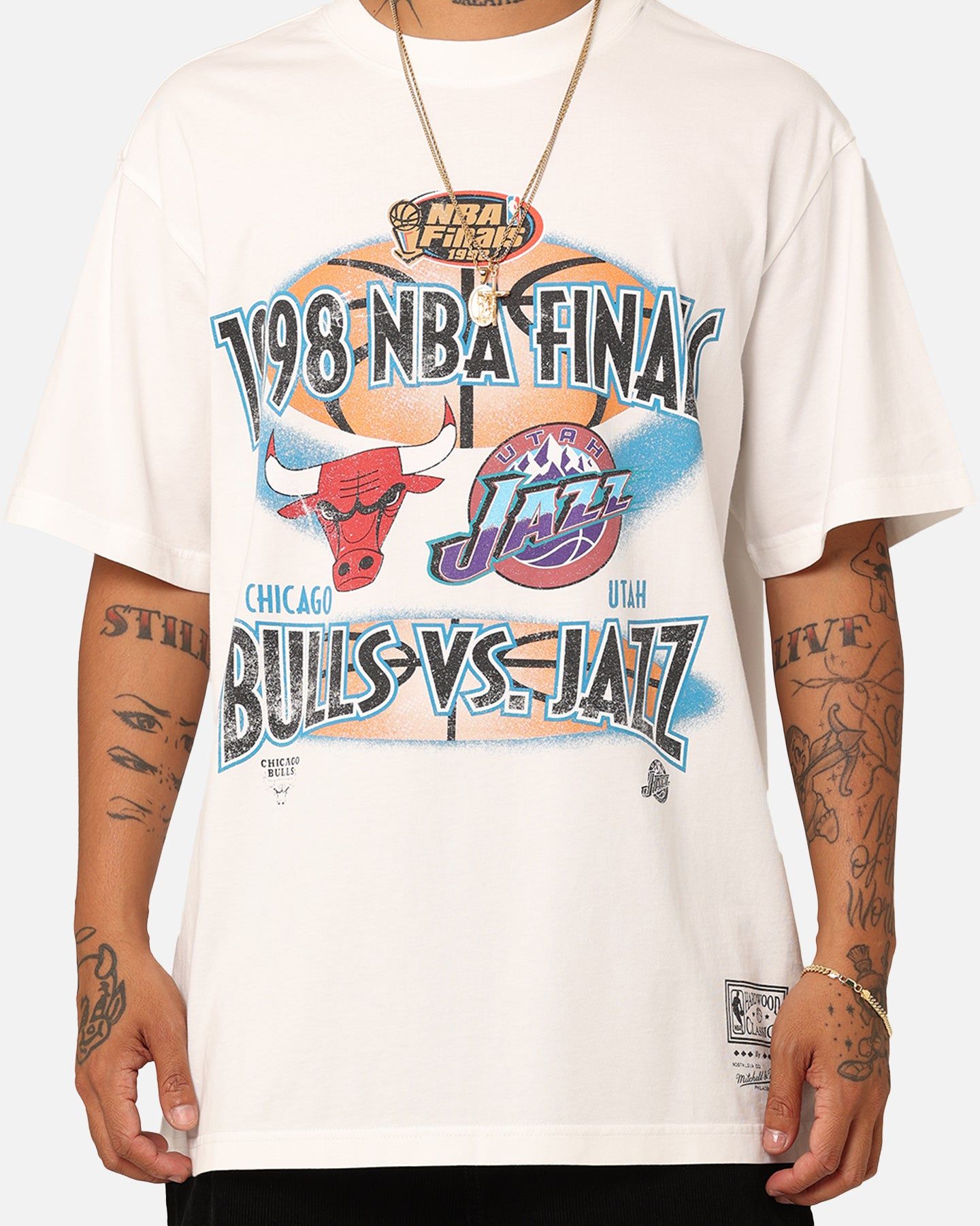 Mitchell & Ness Chicago Bulls Vs Utah Jazz T-Shirt Vintage White sold by Culture Kings product image thumbnail 3