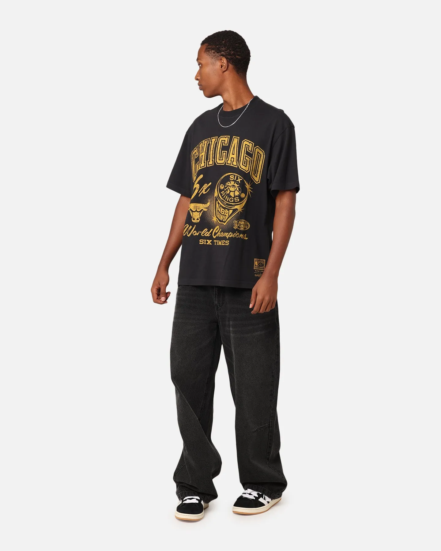 Mitchell & Ness Chicago Bulls Rings T-Shirt Faded Black sold by Culture Kings product image thumbnail 2