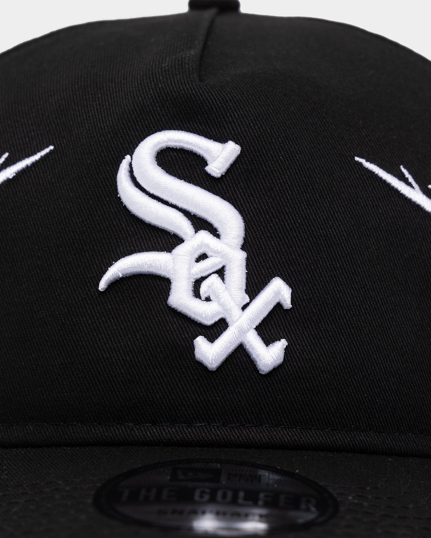 New Era Chicago White Sox 'Twisted Thorns' Golfer Pre-Curved Snapback Black sold by Culture Kings product image thumbnail 5