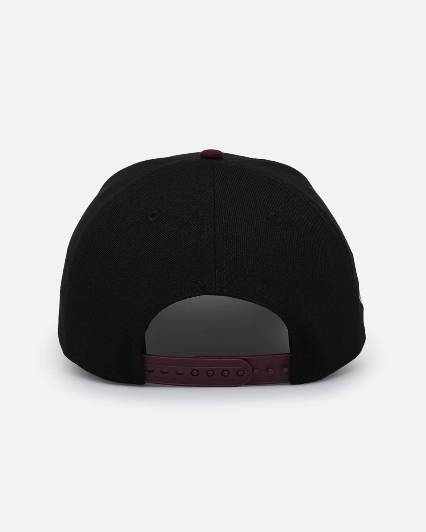 New Era New York Yankees 'Burgundy Bounceback' 9FORTY A-Frame Snapback Black/Maroon sold by Culture Kings product image thumbnail 2