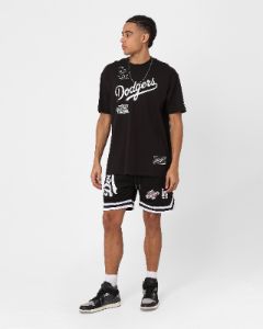New Era Los Angeles Dodgers Oversized T-Shirt Black sold by Culture Kings