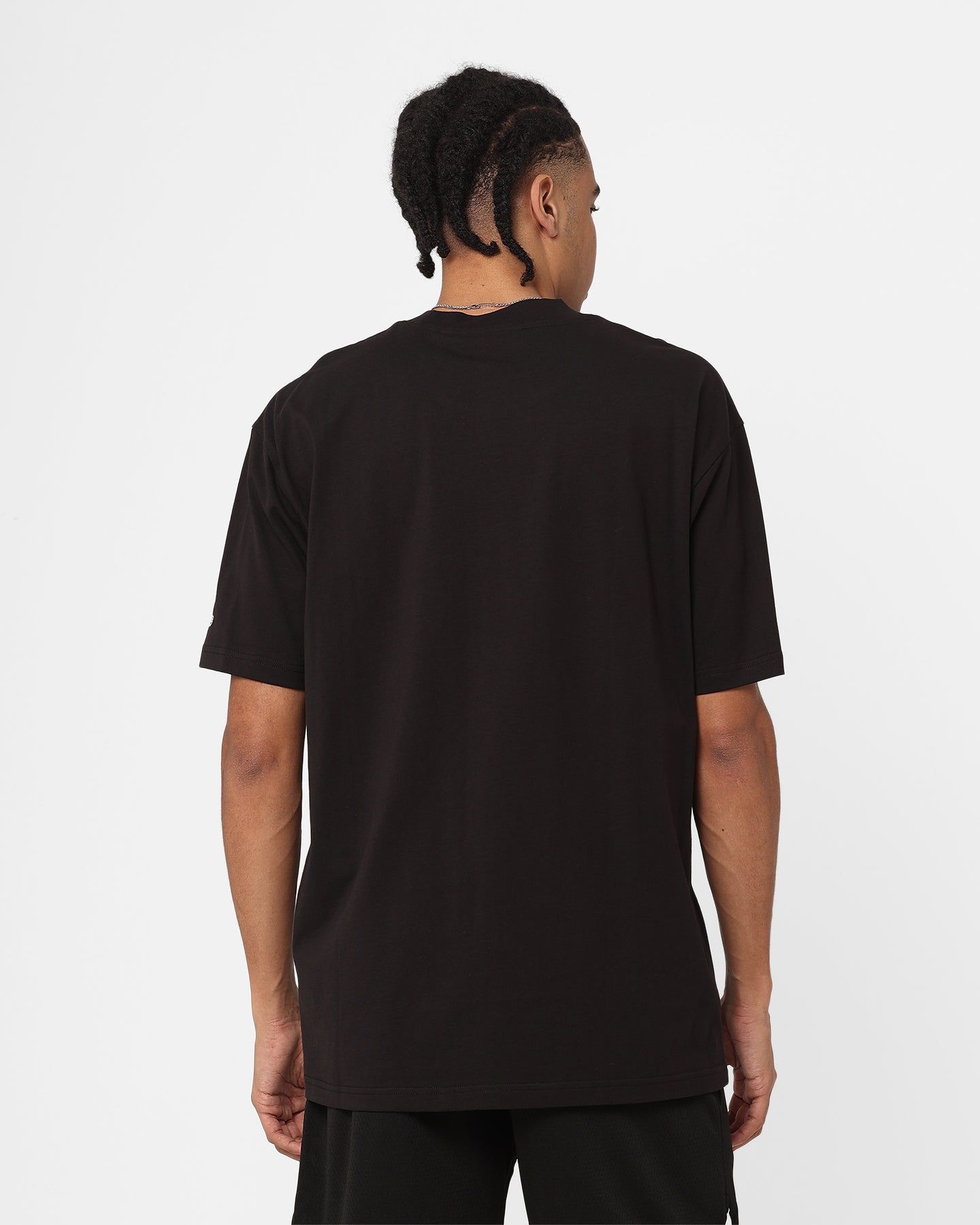 New Era Los Angeles Dodgers Oversized T-Shirt Black sold by Culture Kings product image thumbnail 4